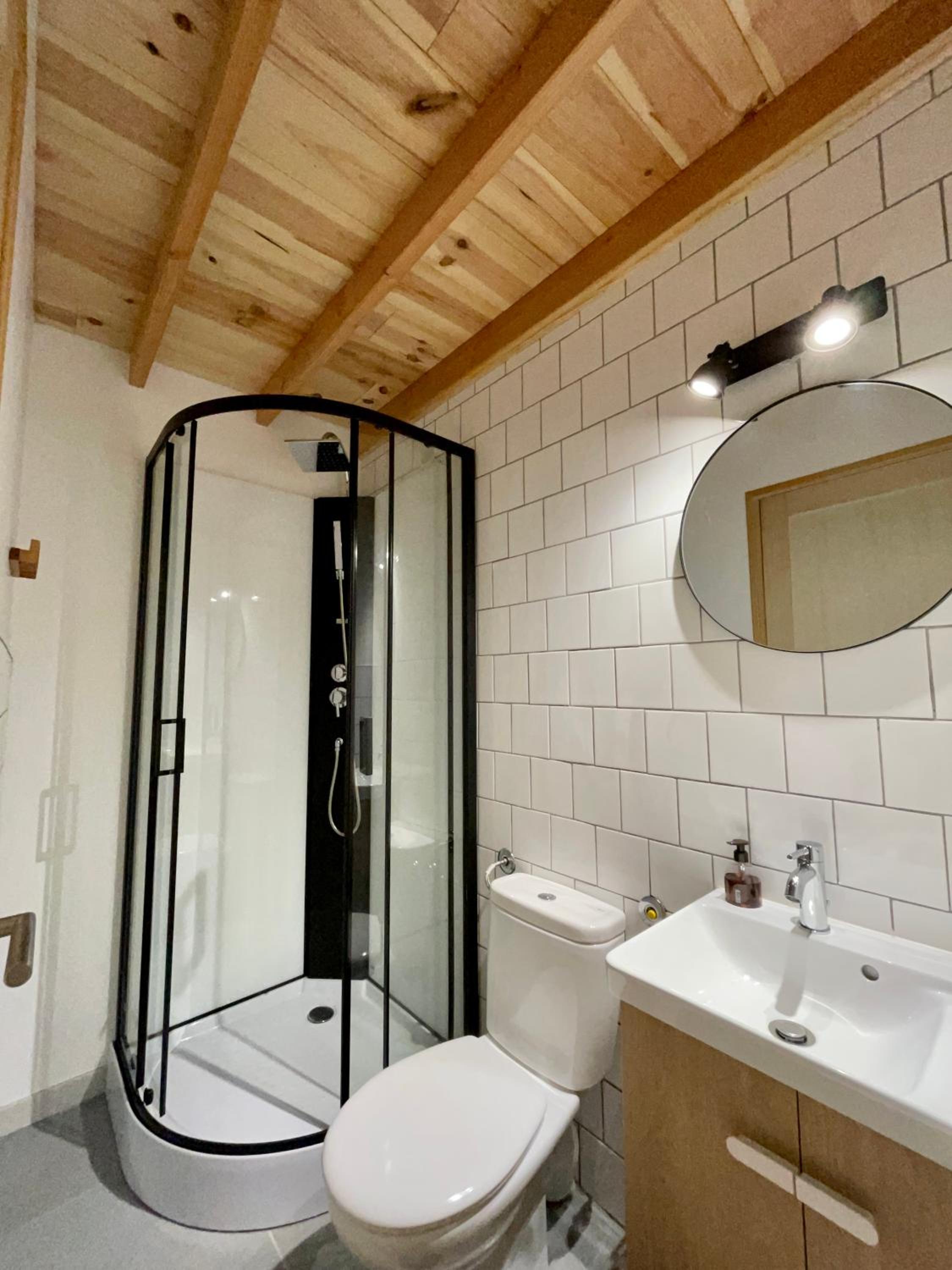 Annexe des Pins - studio gîte avec piscine & climatisation view 4