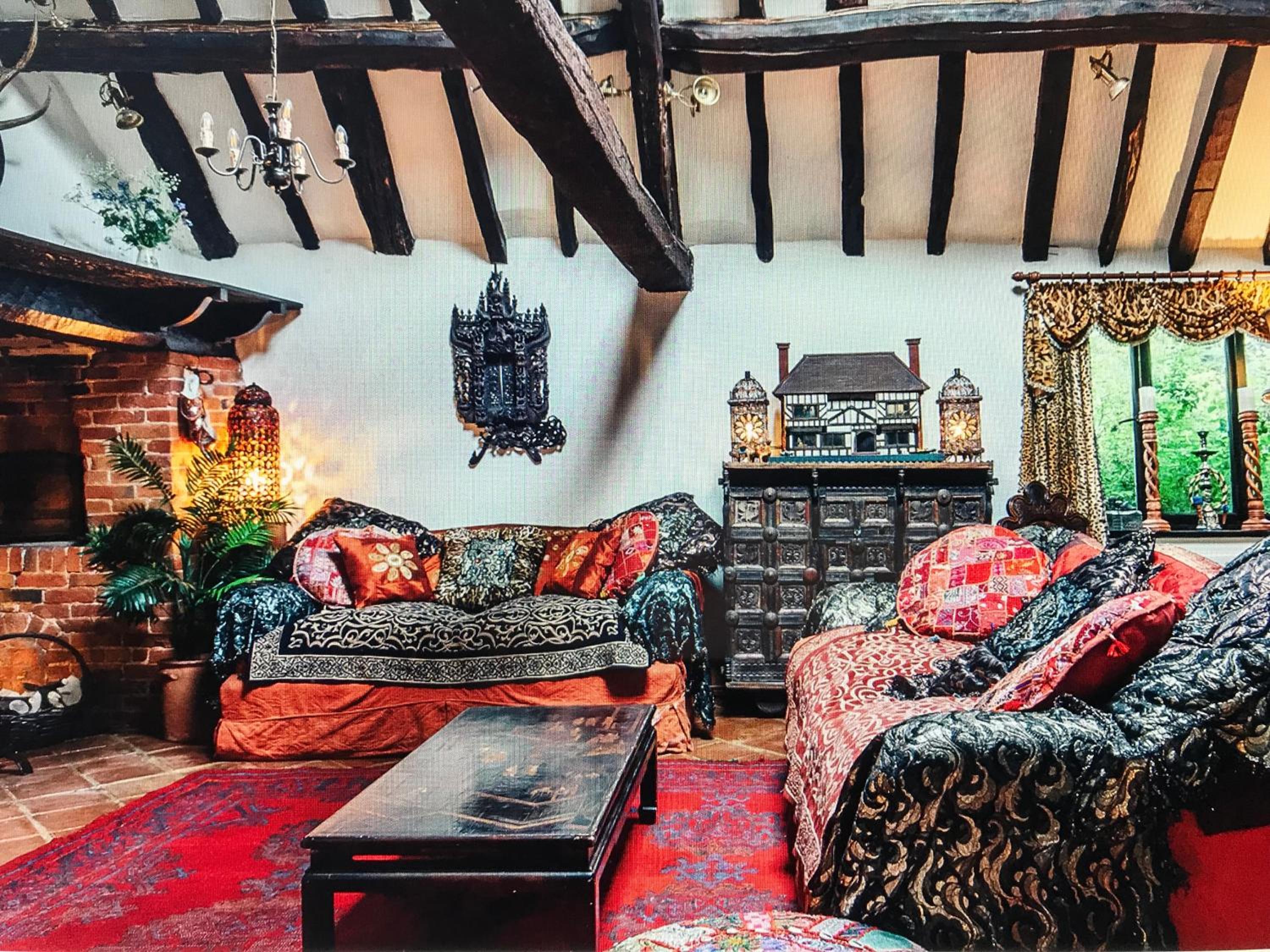 Priory House B&B And The Oriental Brewhouse Self Catering Accommodation view 4