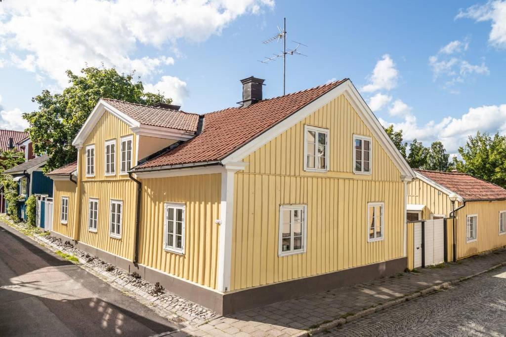 Central lägenhet i 1700-talshus view 2