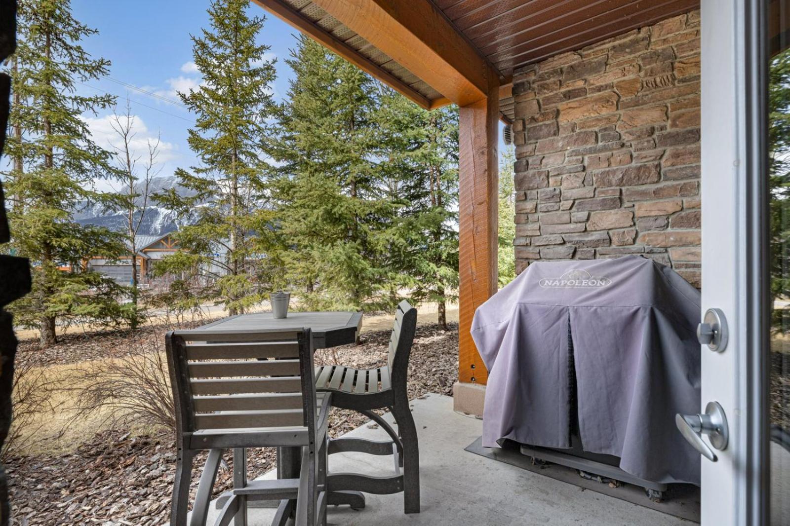 Stoneridge Mountain Resort managed by Little Sister Getaways