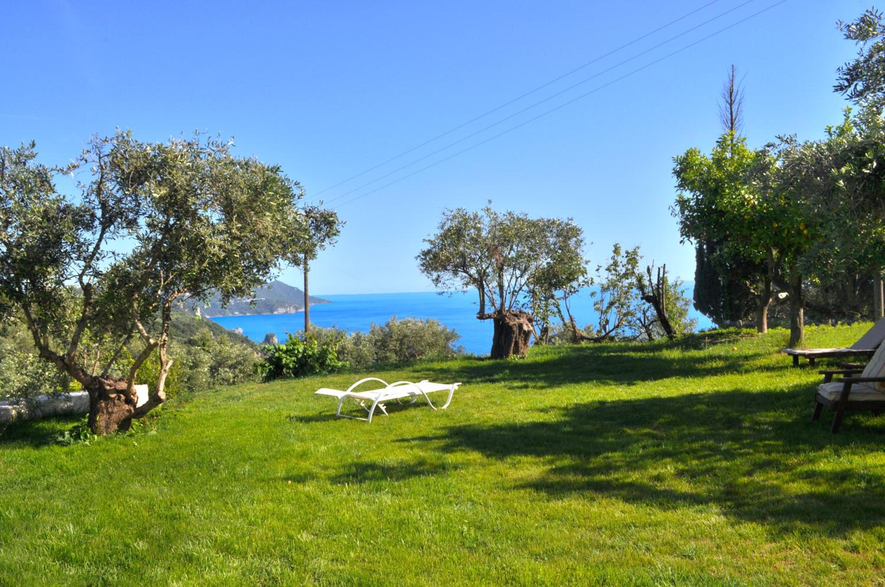 House Lemoni - Studio view 2