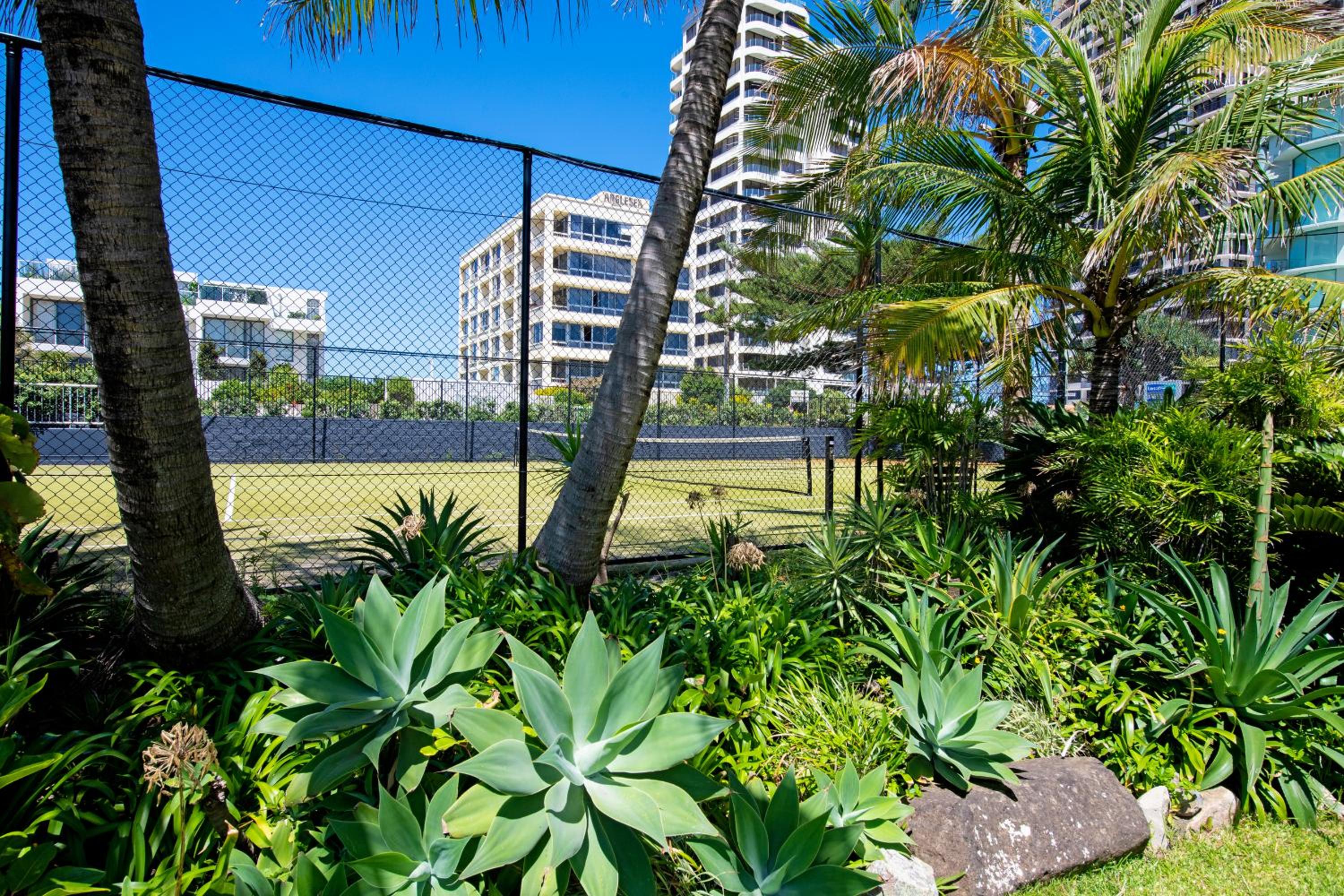 Awesome beach and river views 3 bedrooms adobe