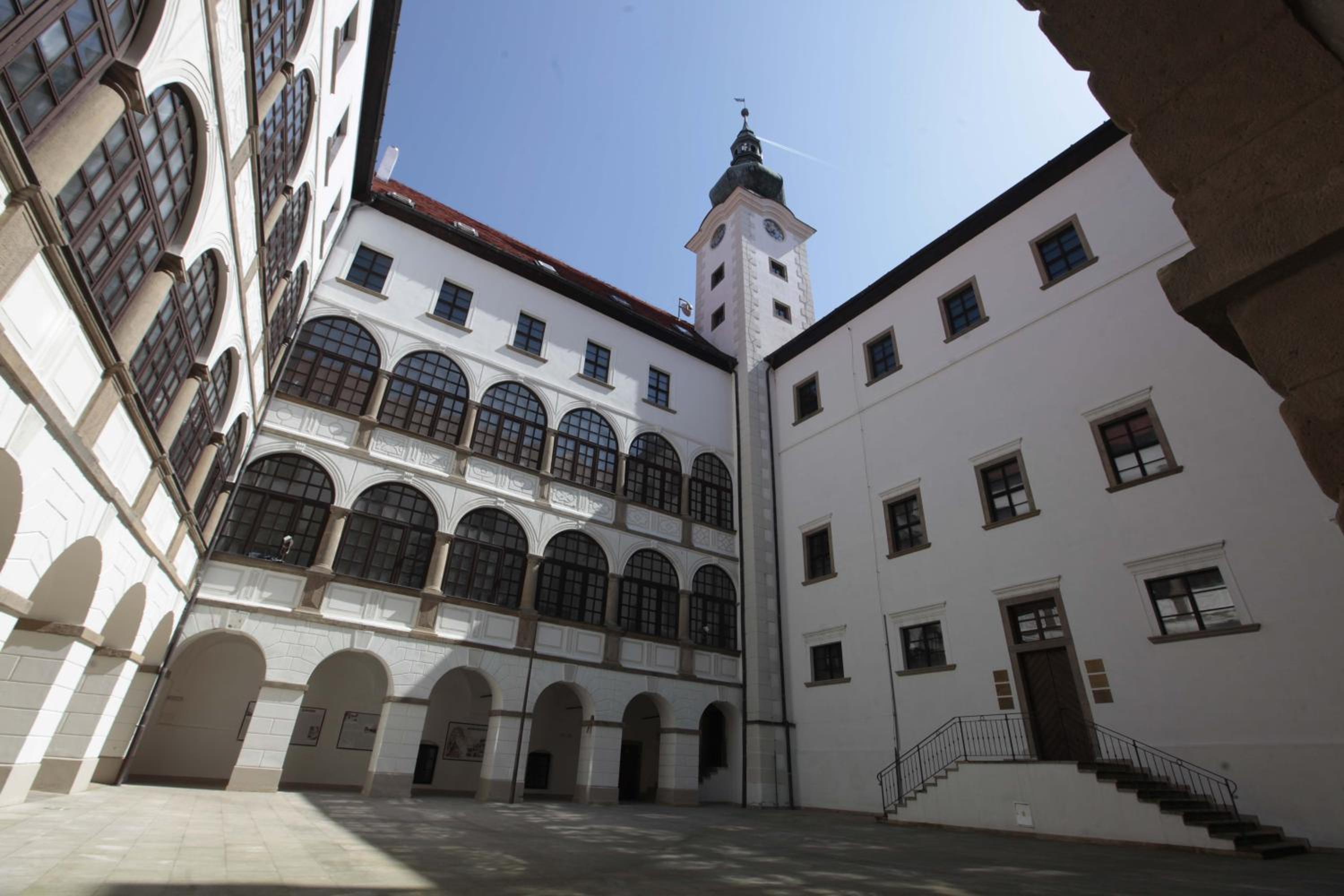 Apartmány Přízámčí