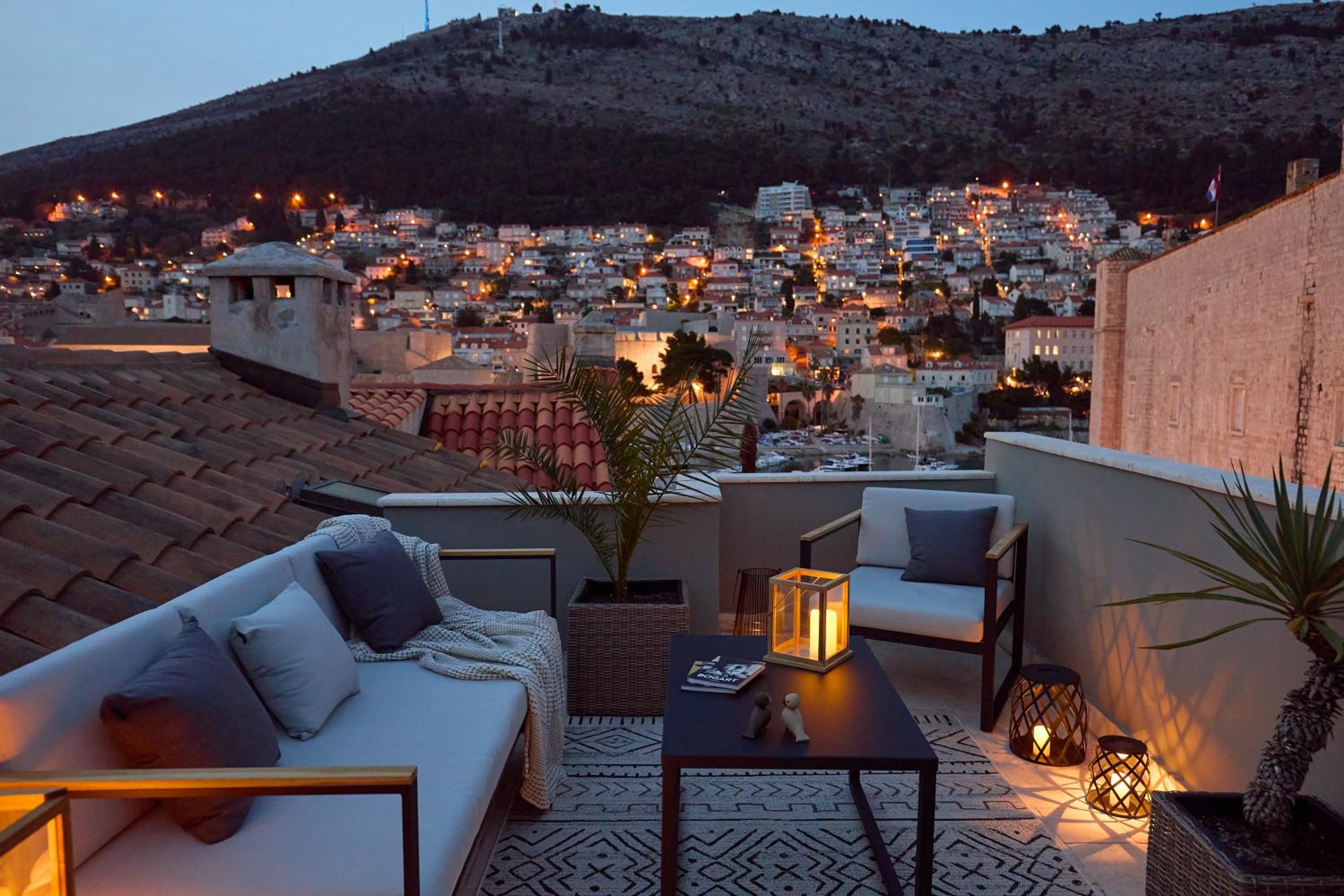 Villa inside the Old town with private terrace and floor heating