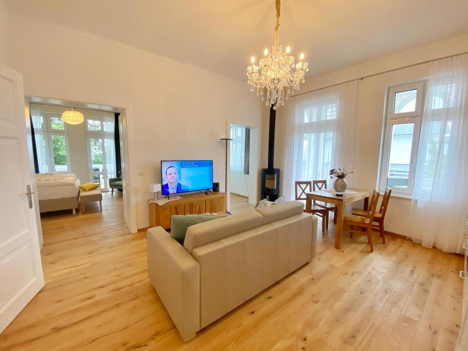 Villa Jenny - Ferienappartement 1 mit Meerblick view 3