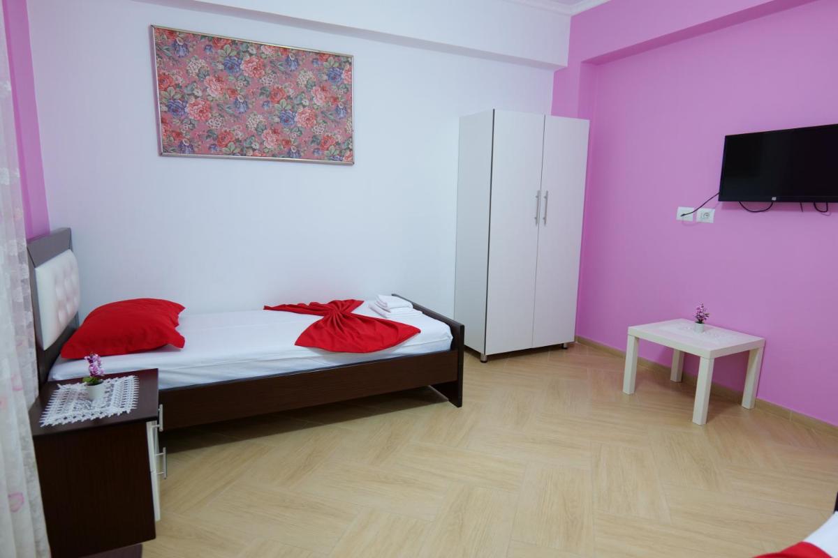 Kristal Apartments
