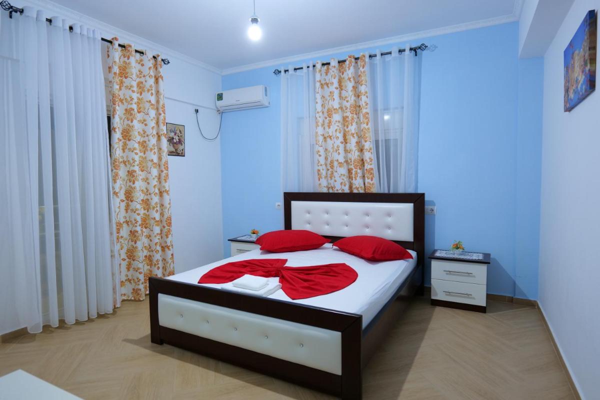 Kristal Apartments