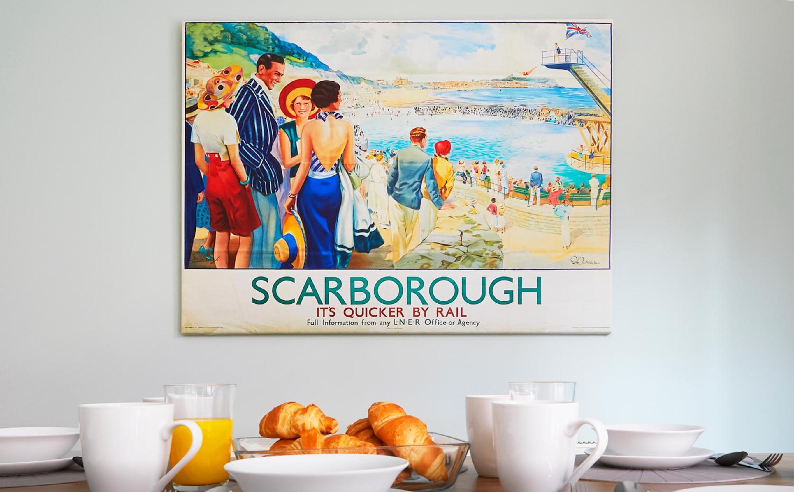 Beautifully furnished 4-bed townhouse on South Cliff view 5