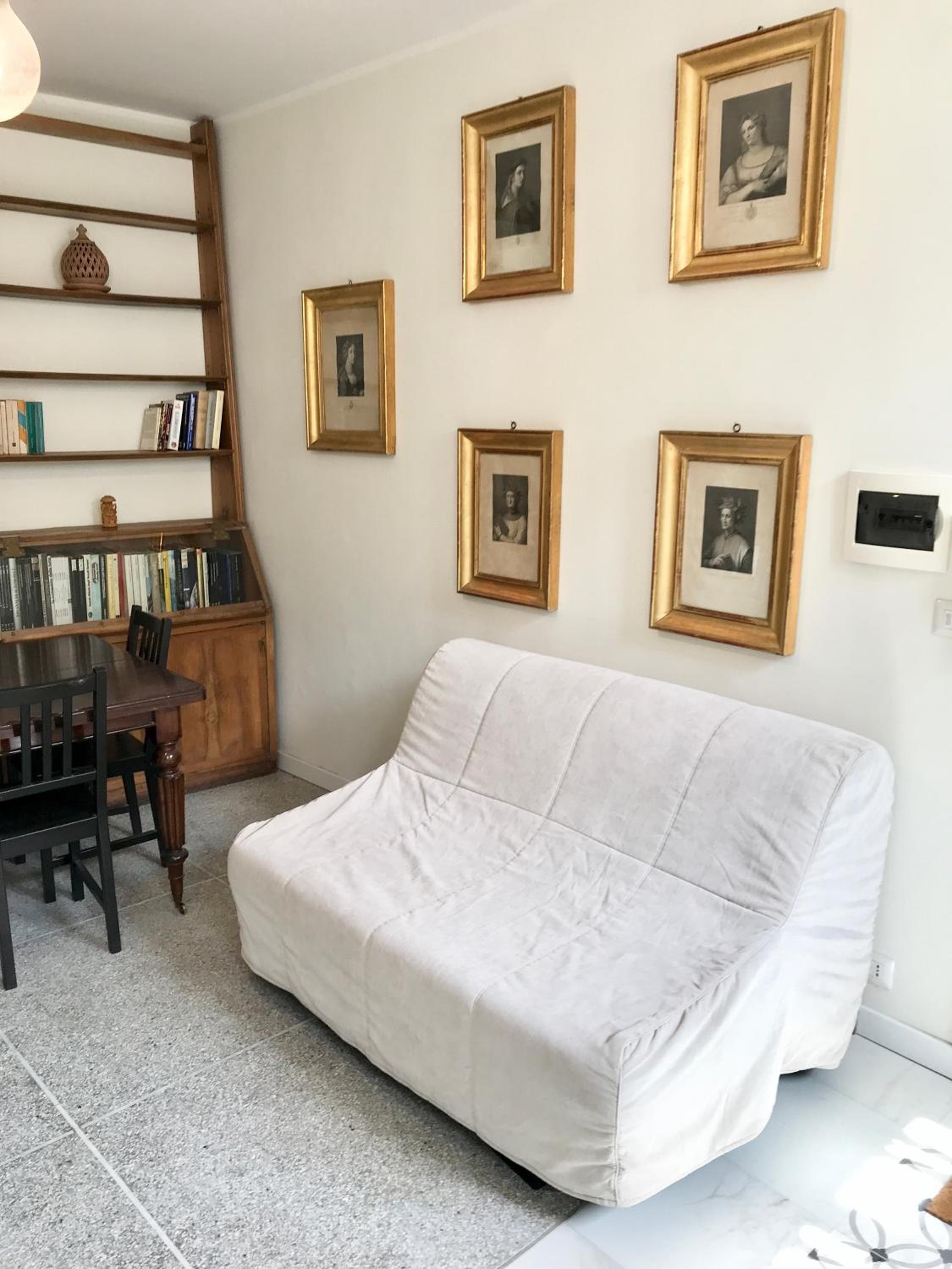 Casa Cairoli