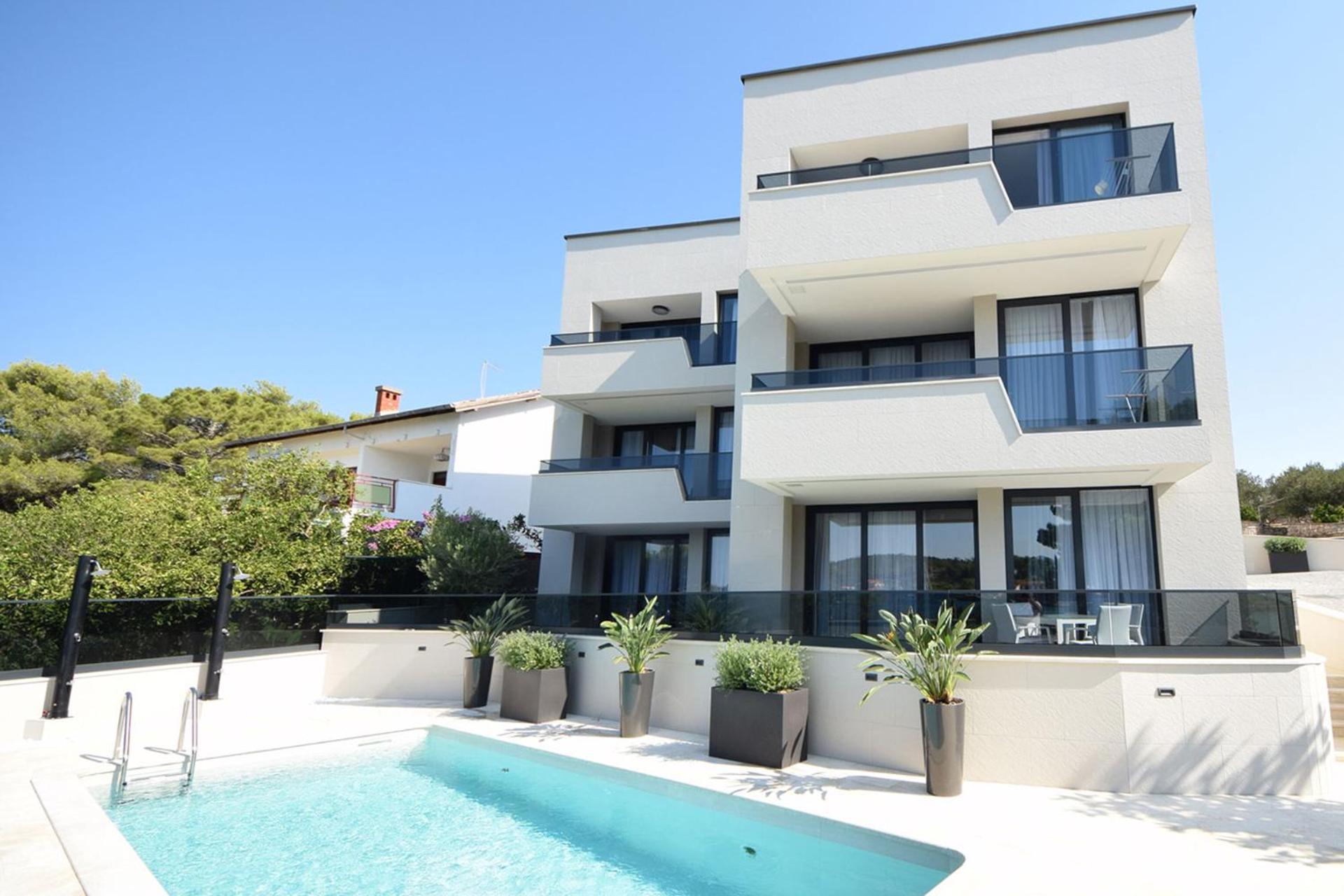 Hotel Premier Laguna Apartment - Image 1