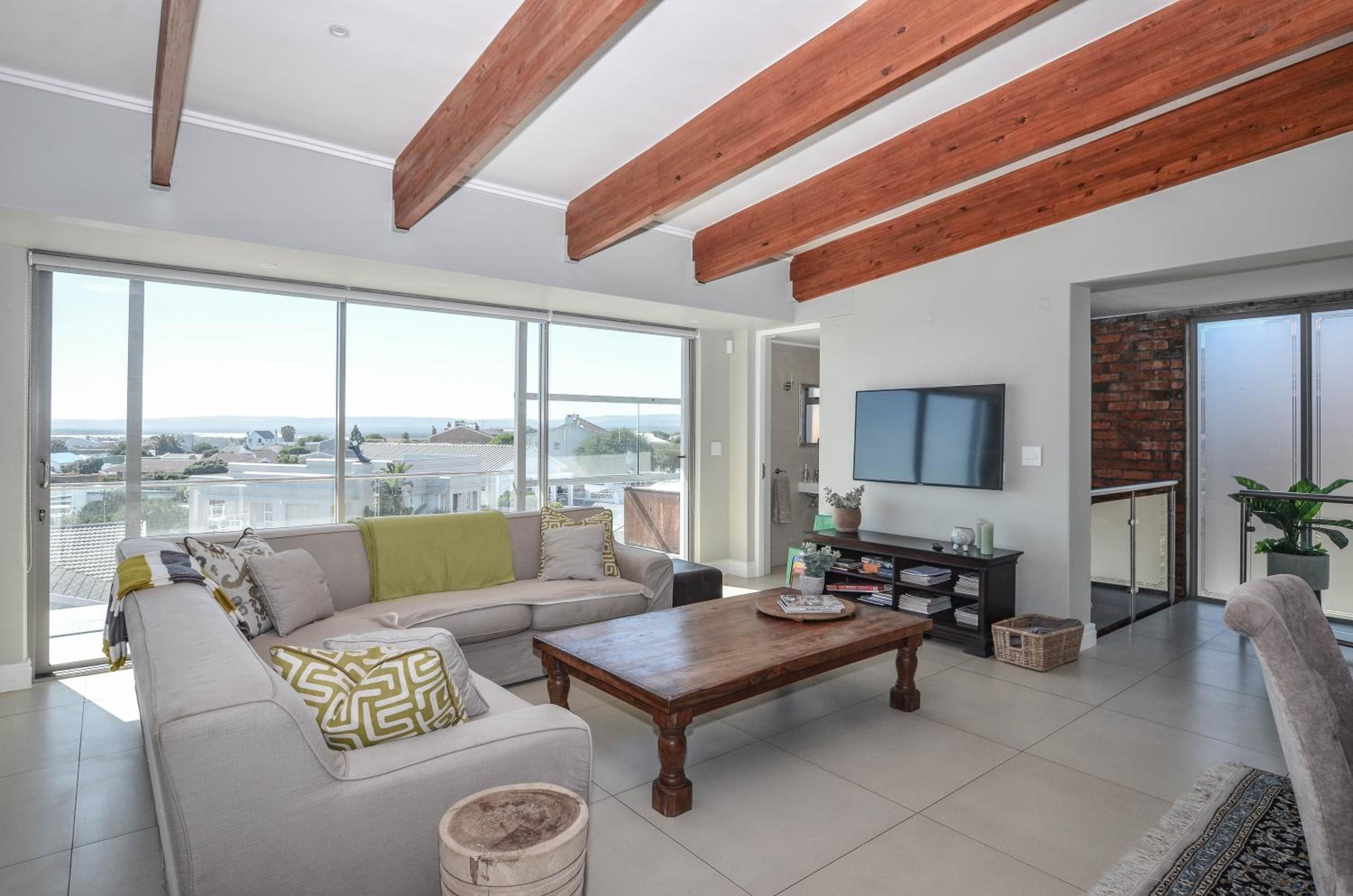 21 Flamingo House view 4