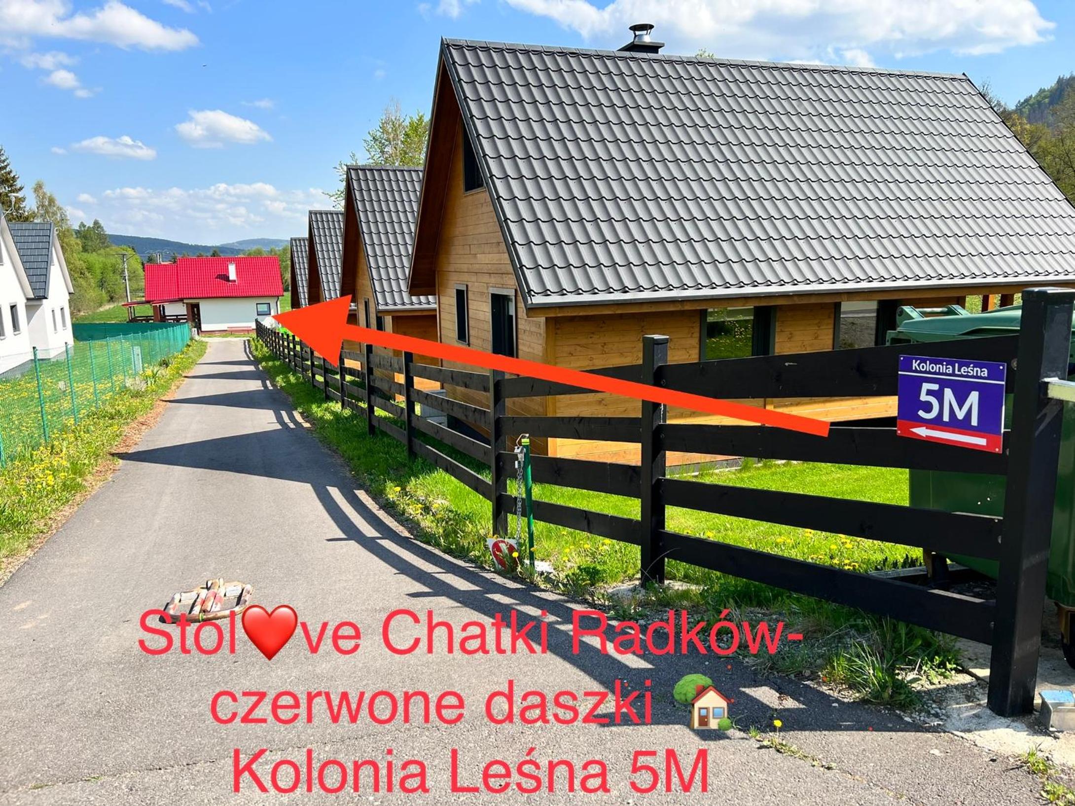 Stolove Chatki Radków view 2