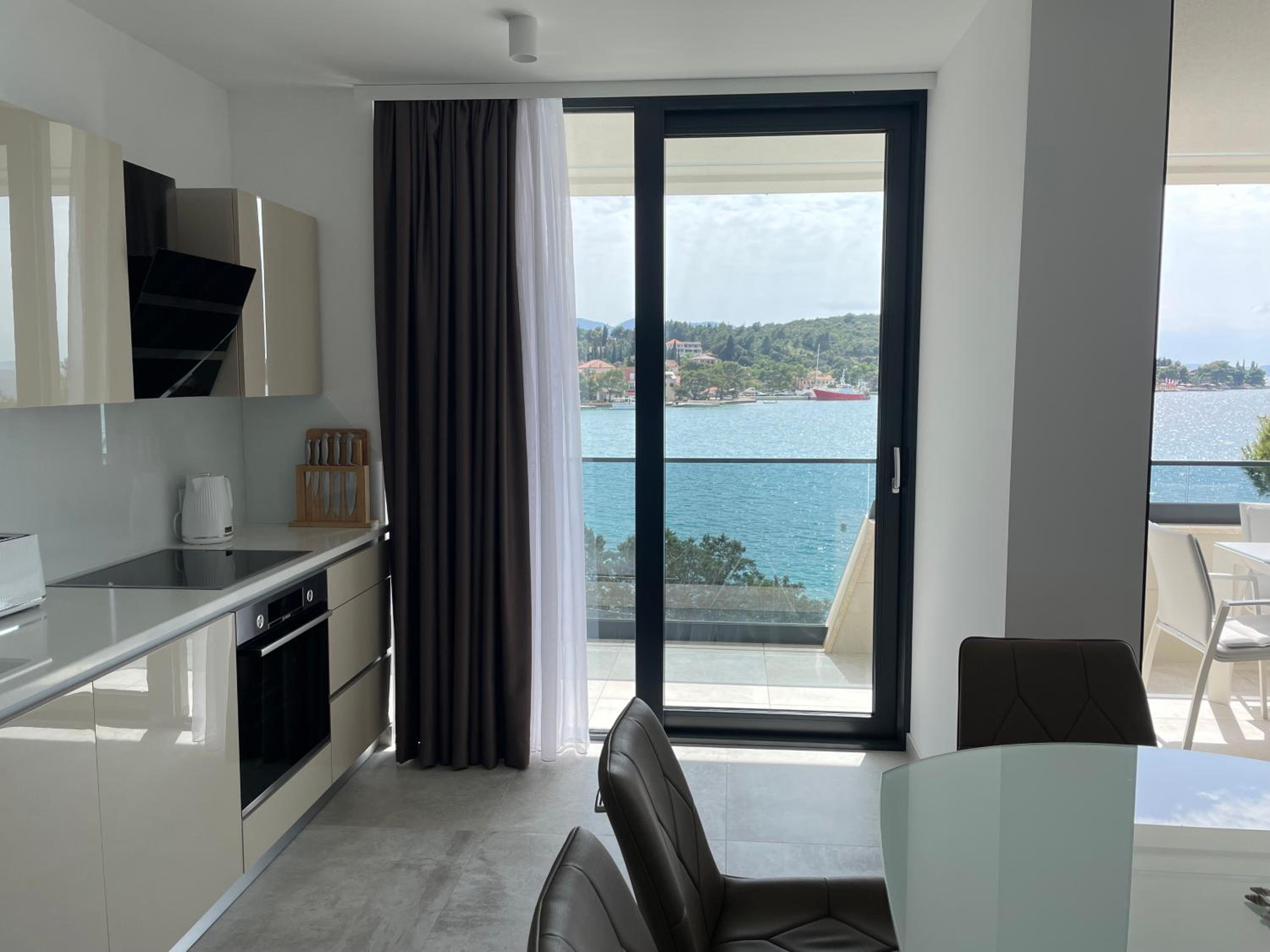 Premier Laguna Apartment view 5