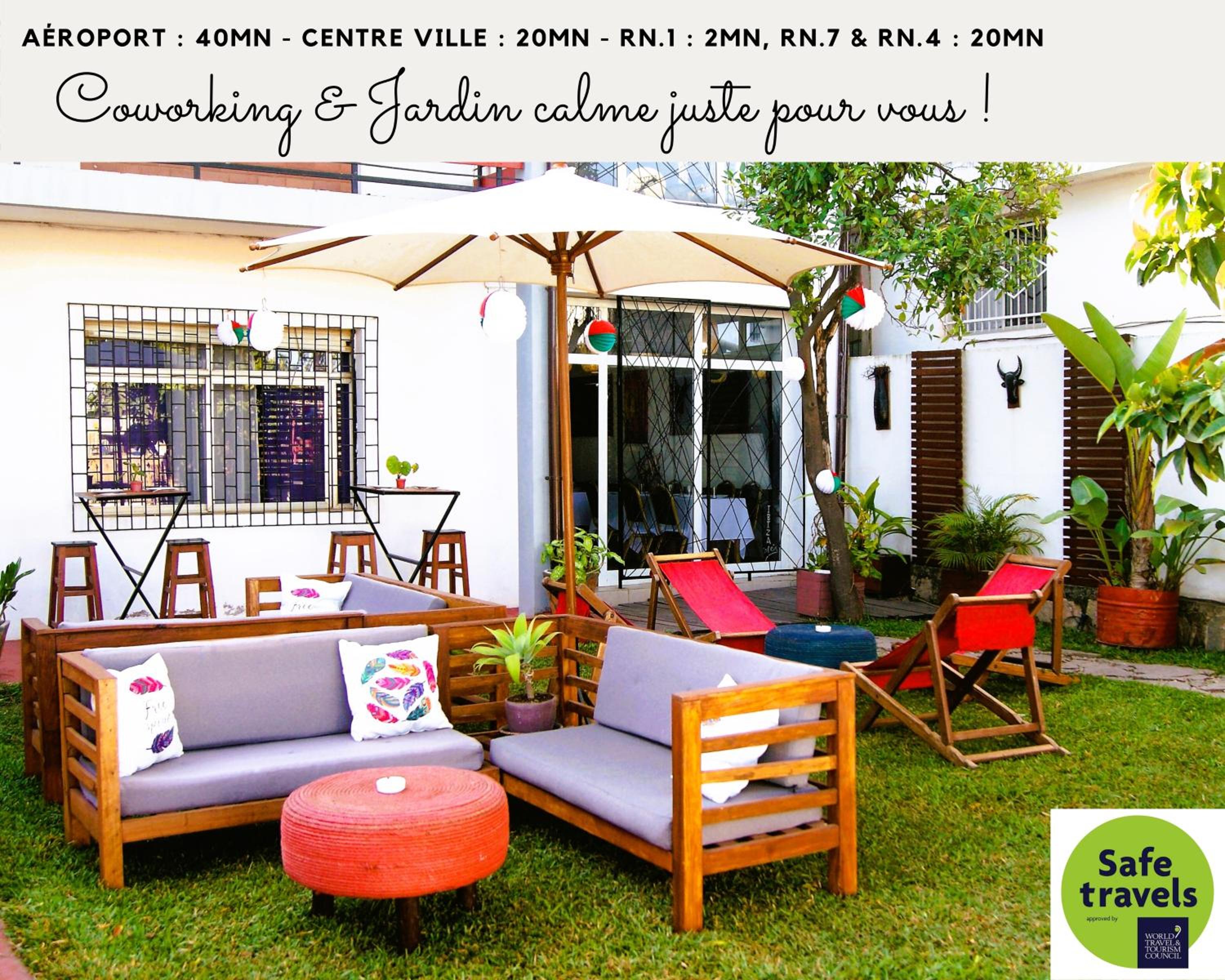 Hotel Villa Mahefa - WIFI - Canal Plus - Terrasse & Jardin - Image 1
