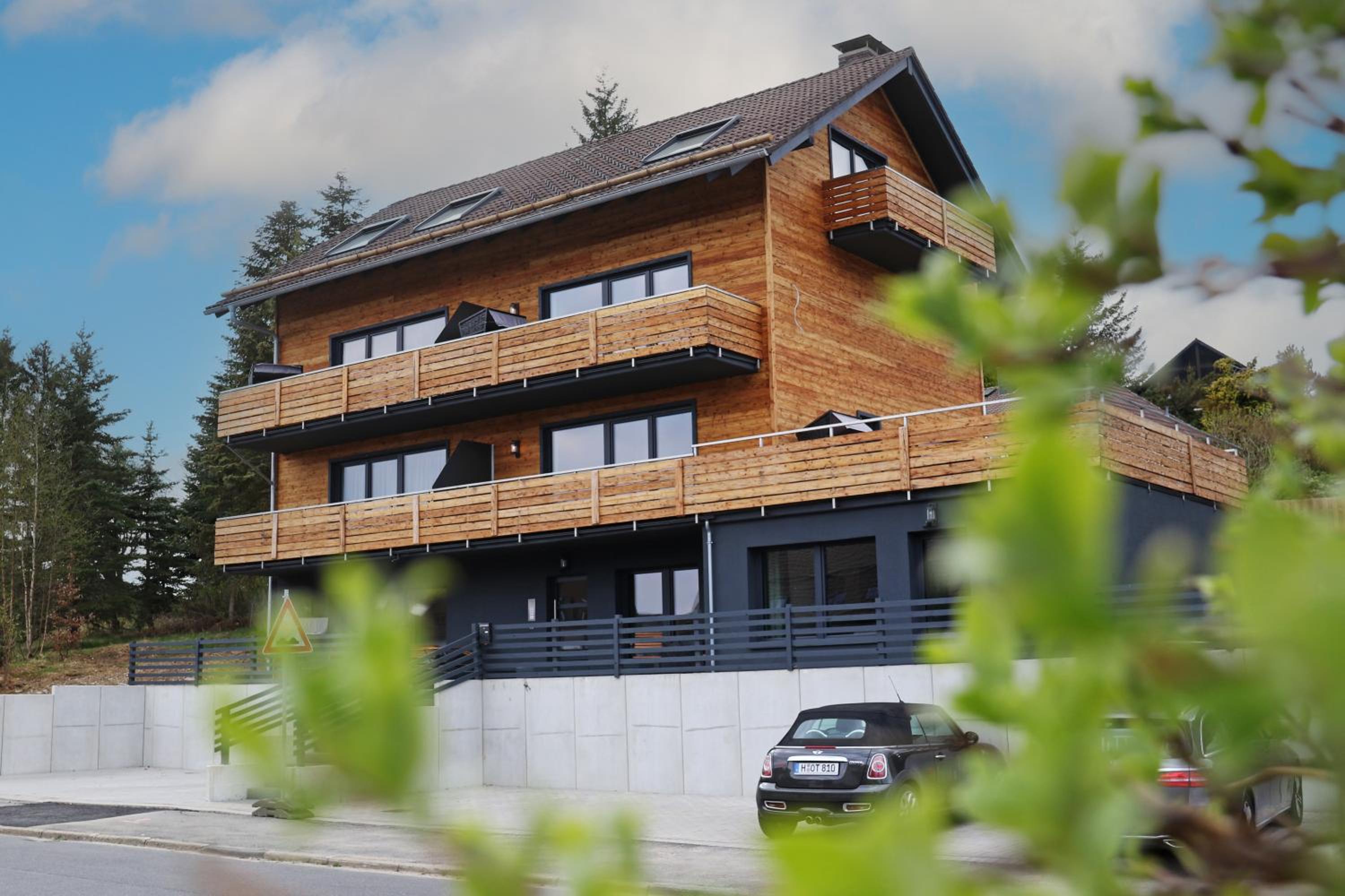 BergButzen mit Balkon