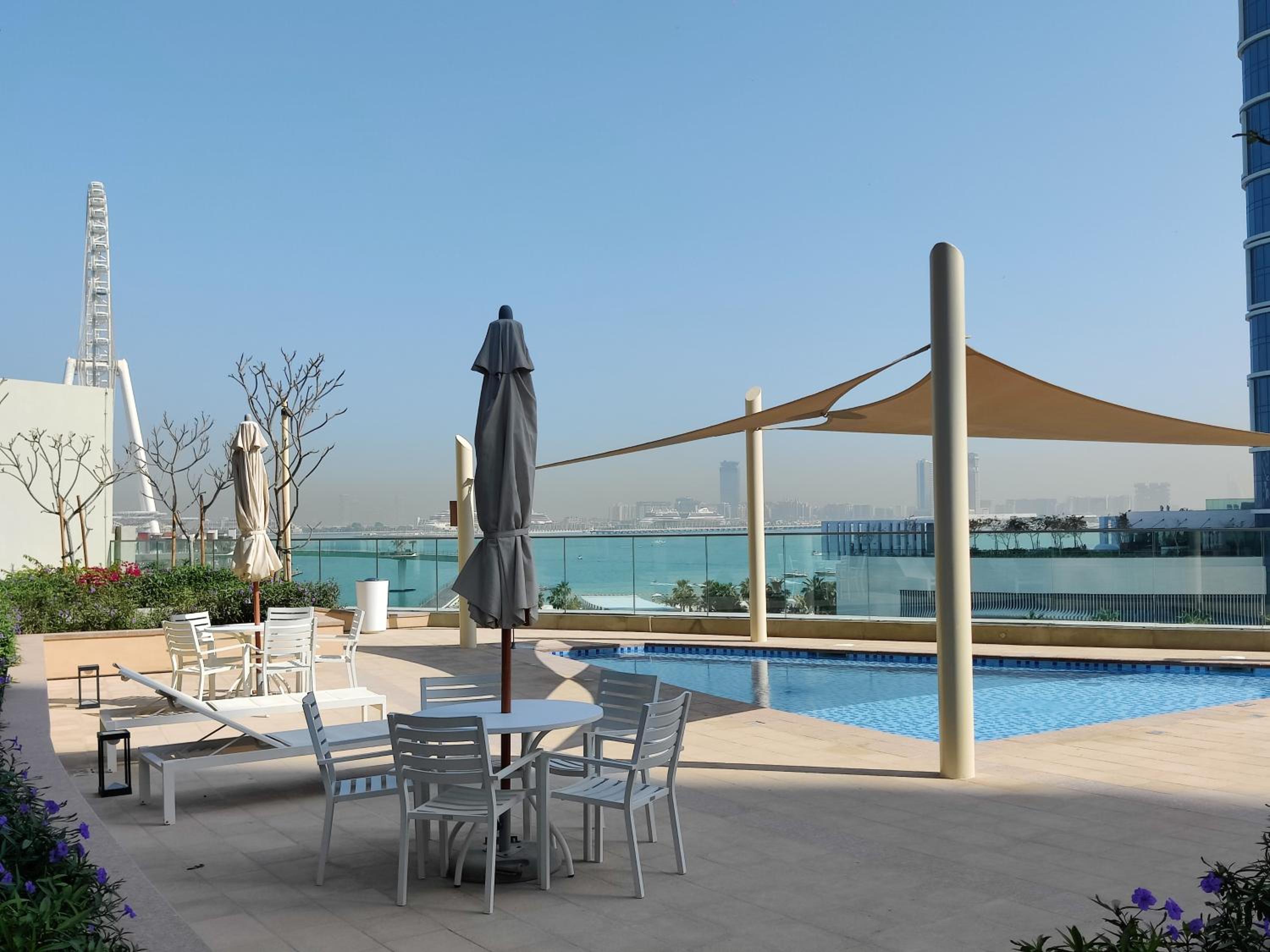 HiGuests - Waterfront Luxe Apt with Bluewaters Island Views