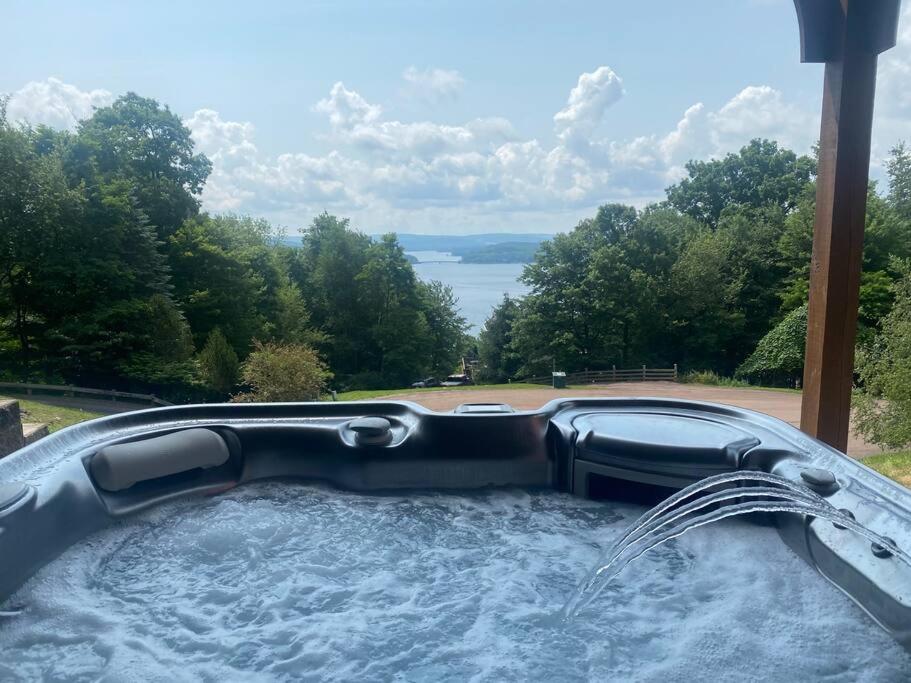 Primo Vista! Spectacular views, Dock Slip, Hot Tub view 4