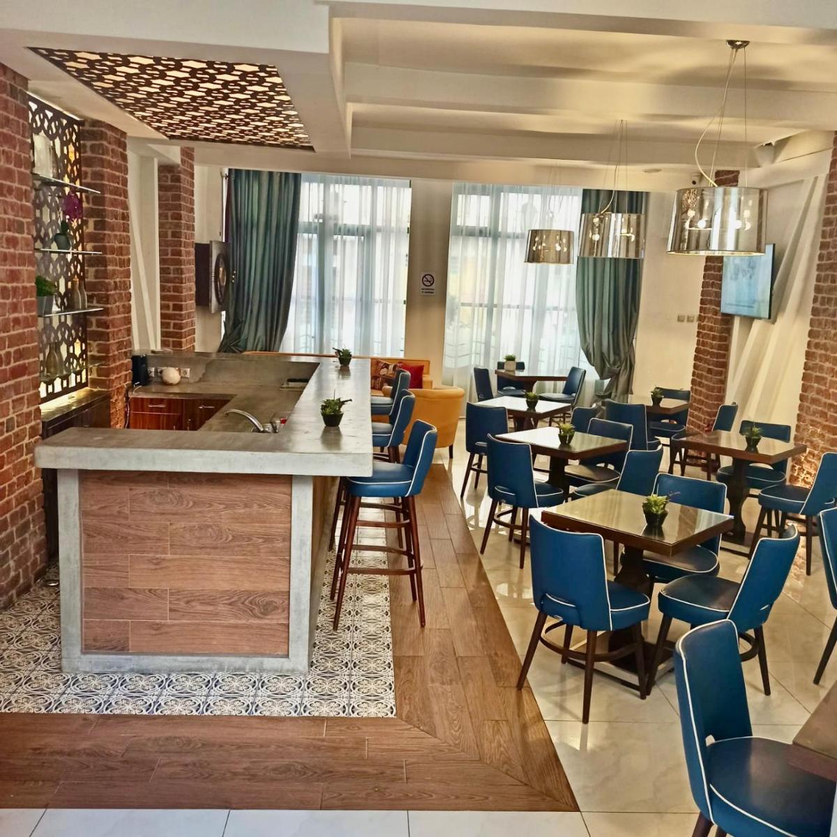 restaurant