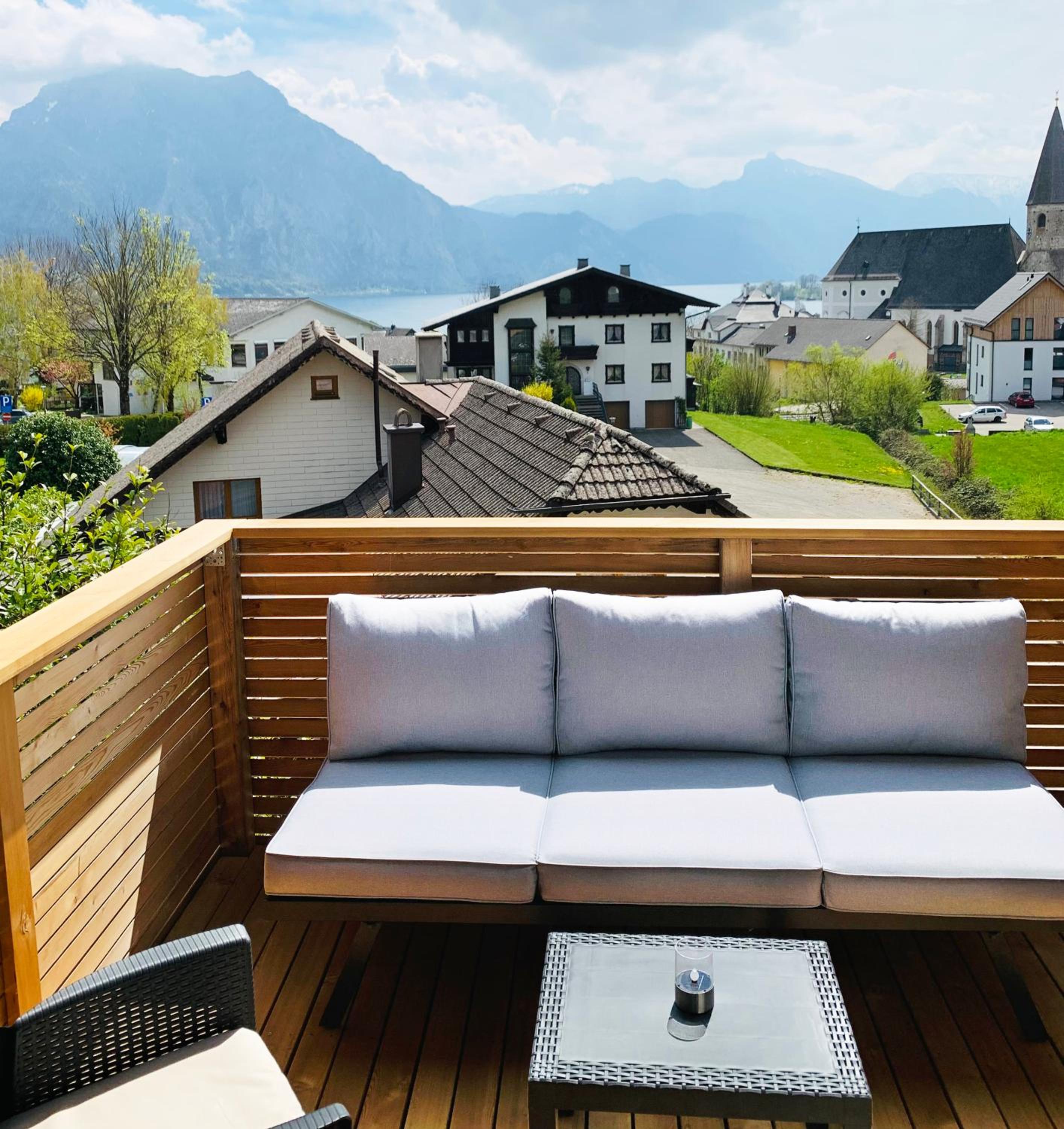 Traum Panorama Apartment mit Berg & Seeblick