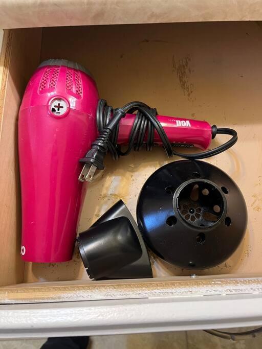 Lethbridge Vacations - Main Floor Bright  Spacious Apartment - Property Image 5