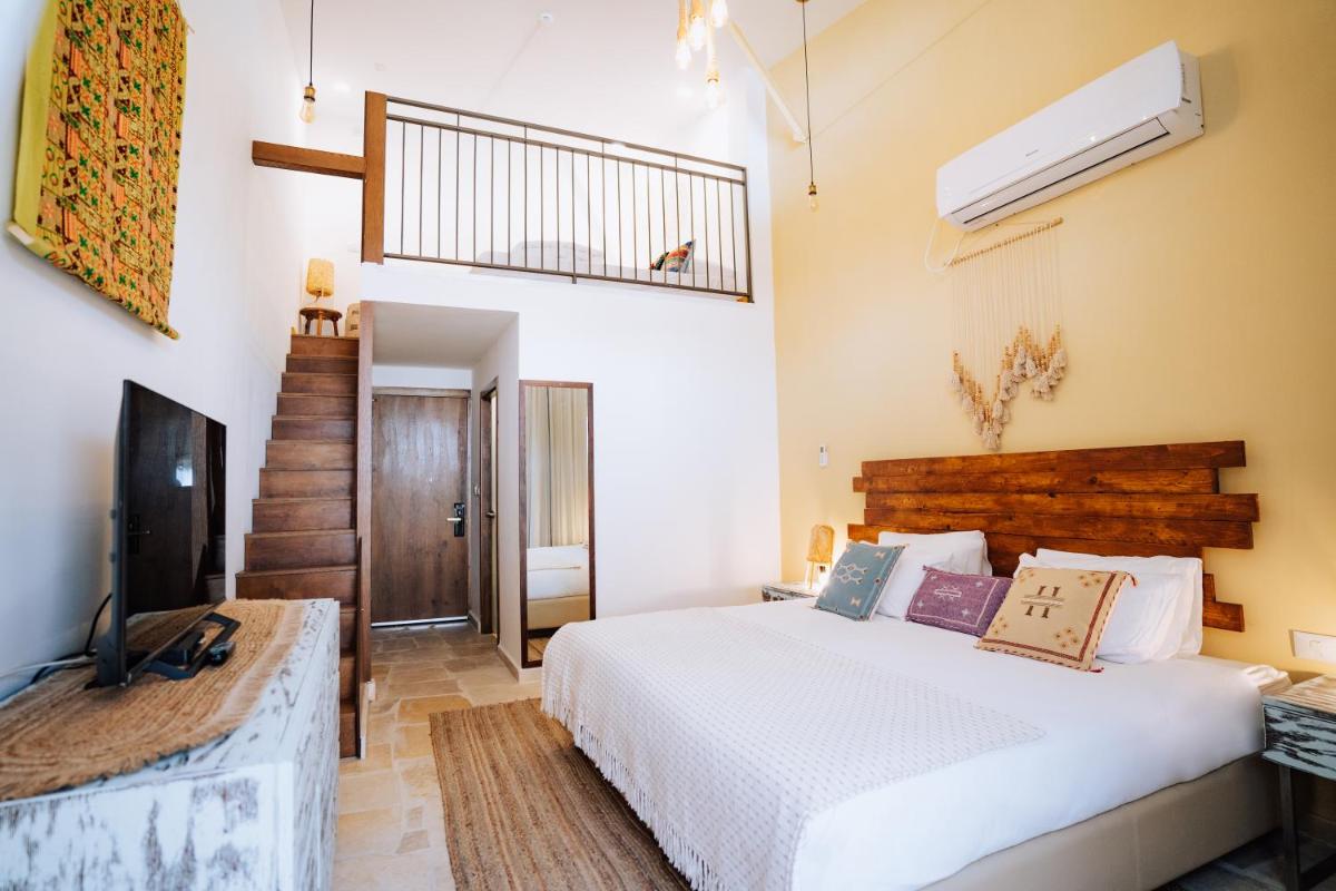 Hotel Selina Desert Garden Ramon - Image 1