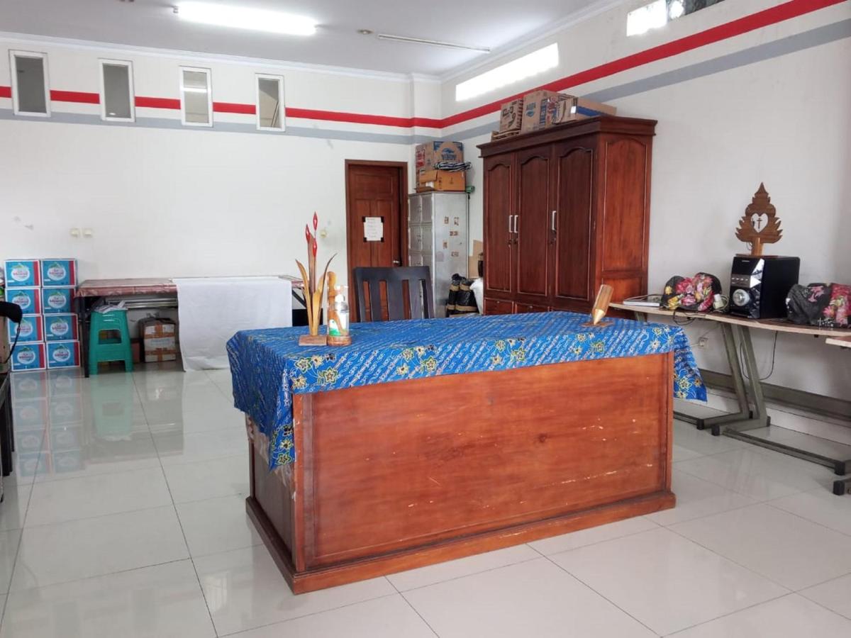 hotel reception