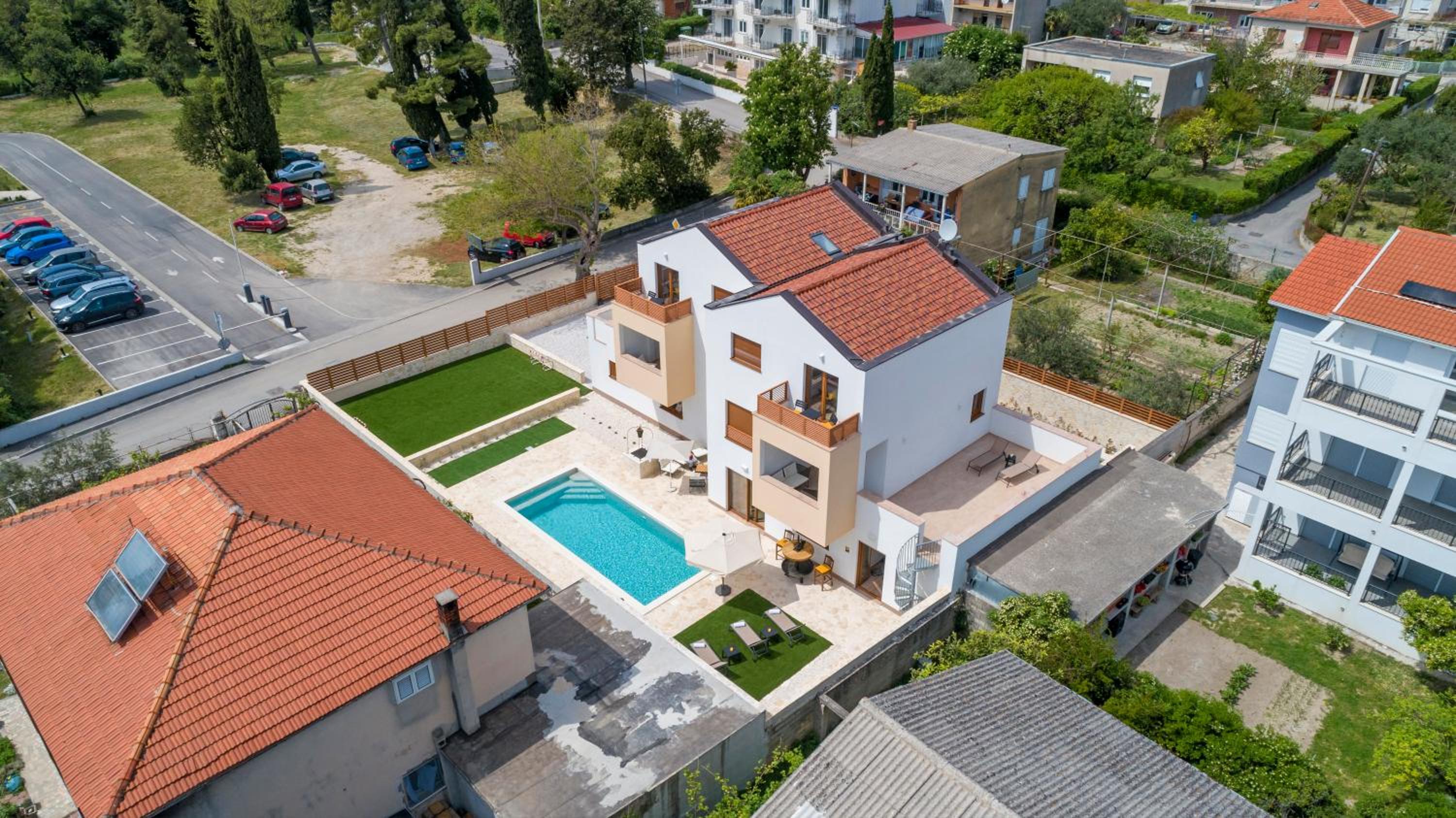 Vila Rušinac - private heated pool view 5