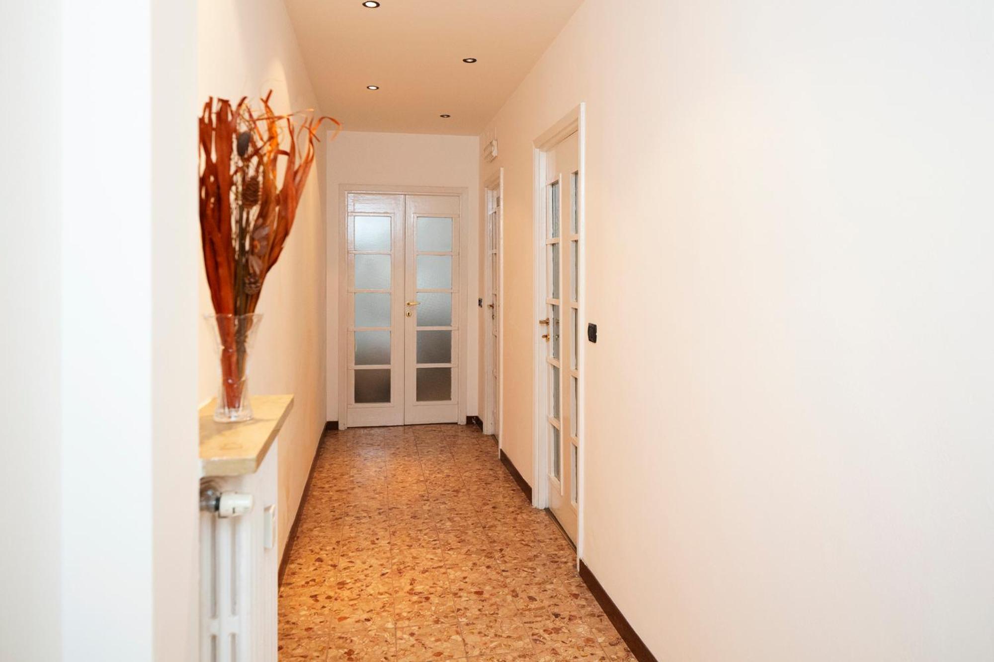 Central Apartment photo 2
