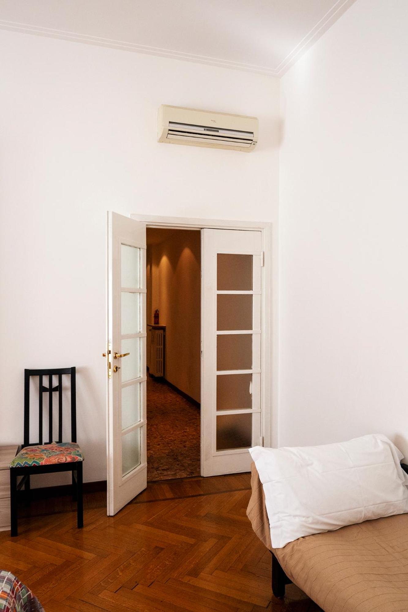 Central Apartment photo 3