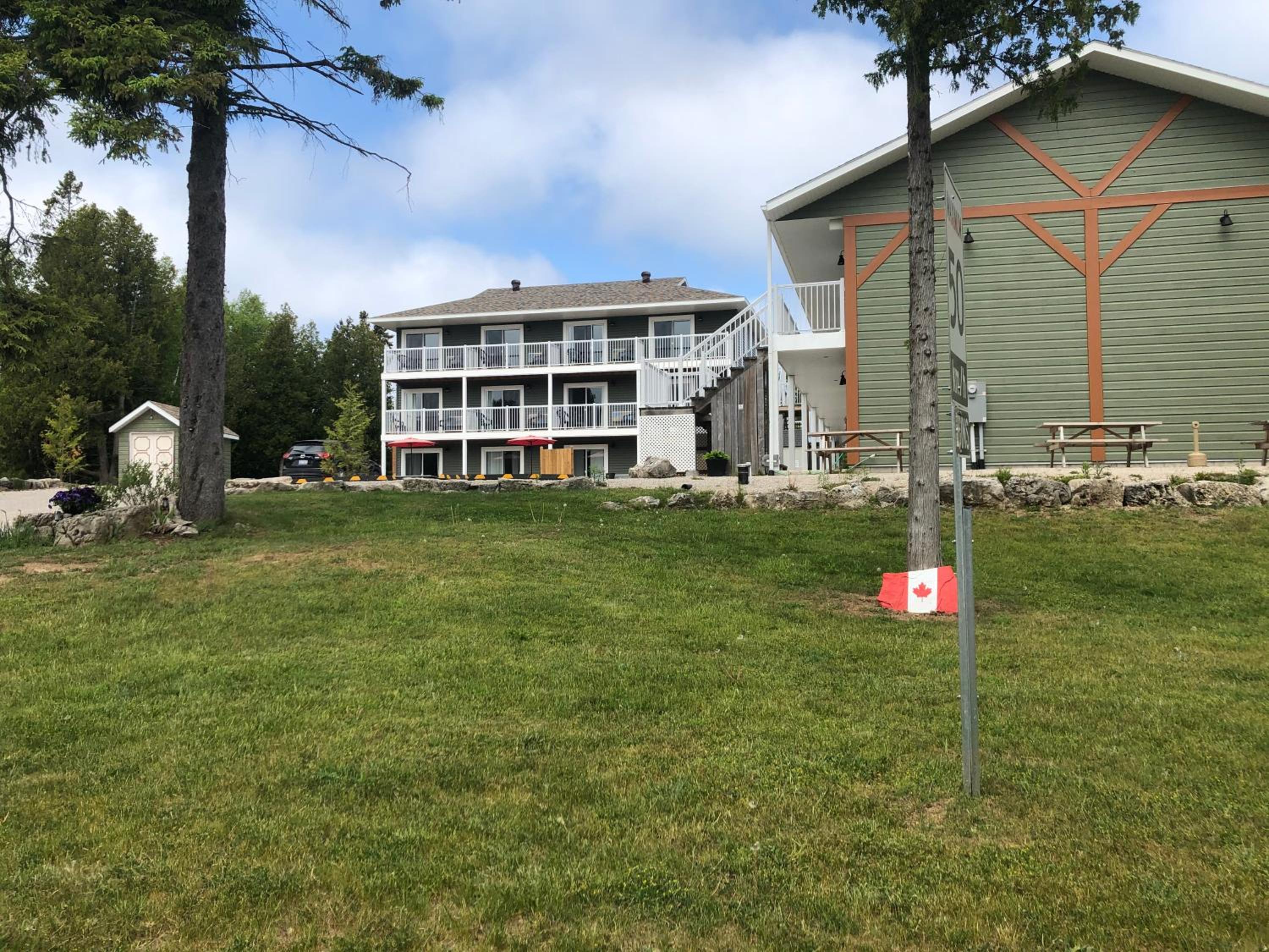 Escarpment Heights Motel