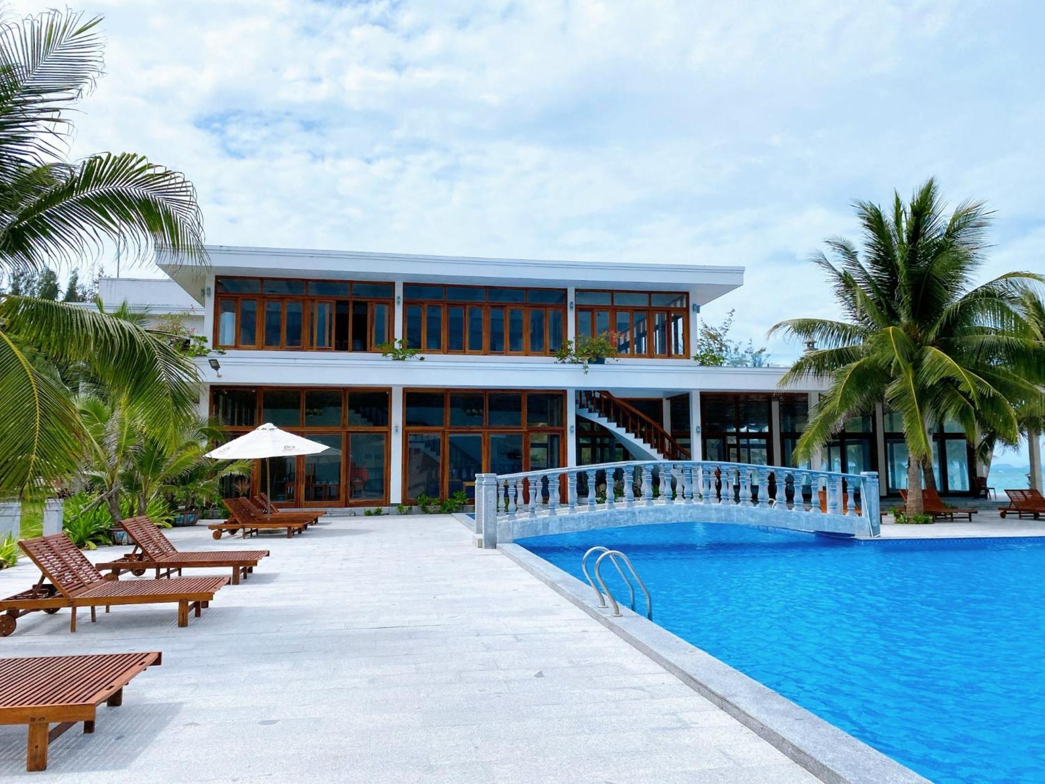 GM Doc Let Beach Resort & Spa