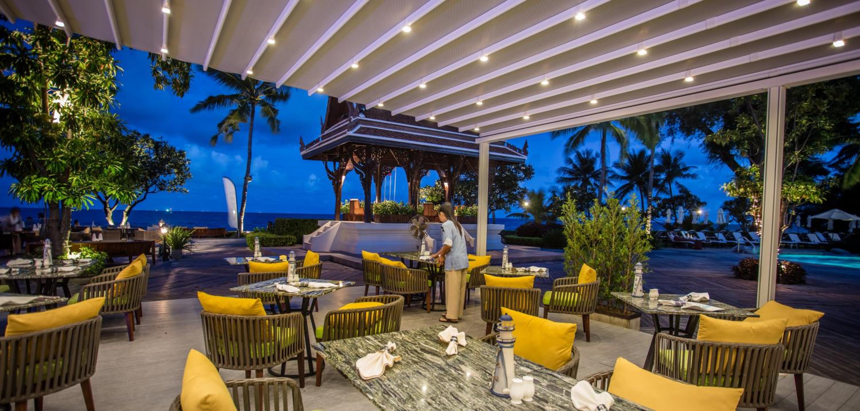Centara Grand Beach Resort Hua Hin
