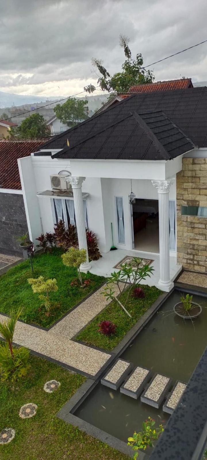 Villa Azalea view 5