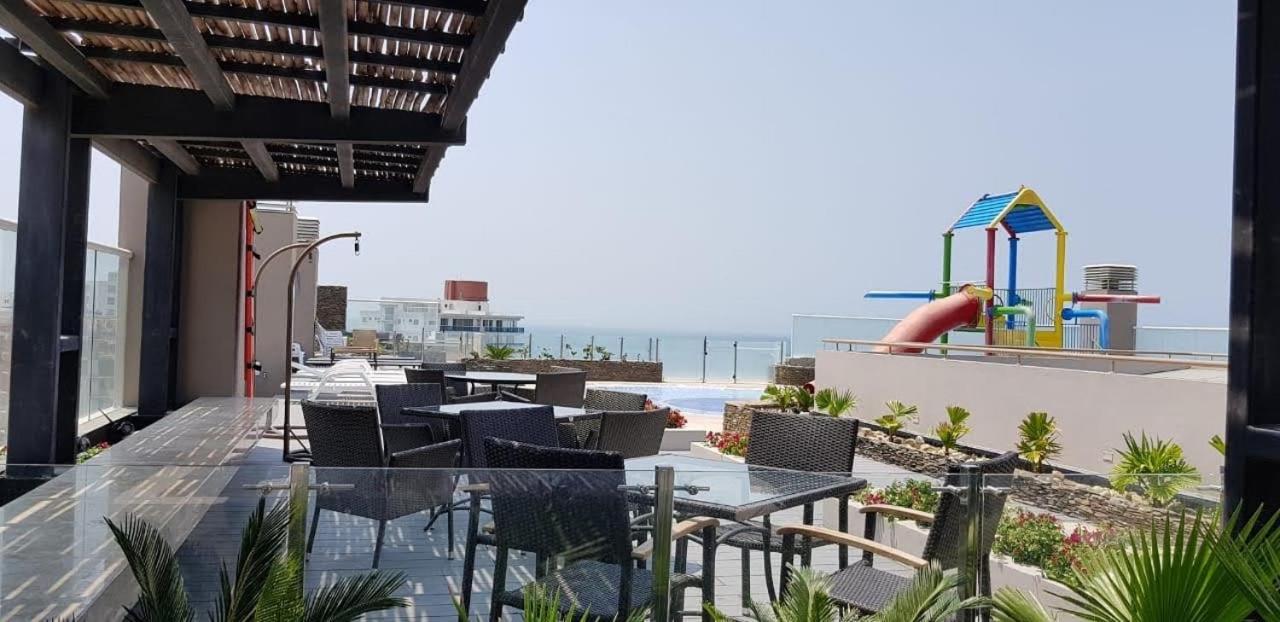 Apartamento con vista directa al mar en Reserva del Mar - Balcón, playa privada y piscinas tipo resort