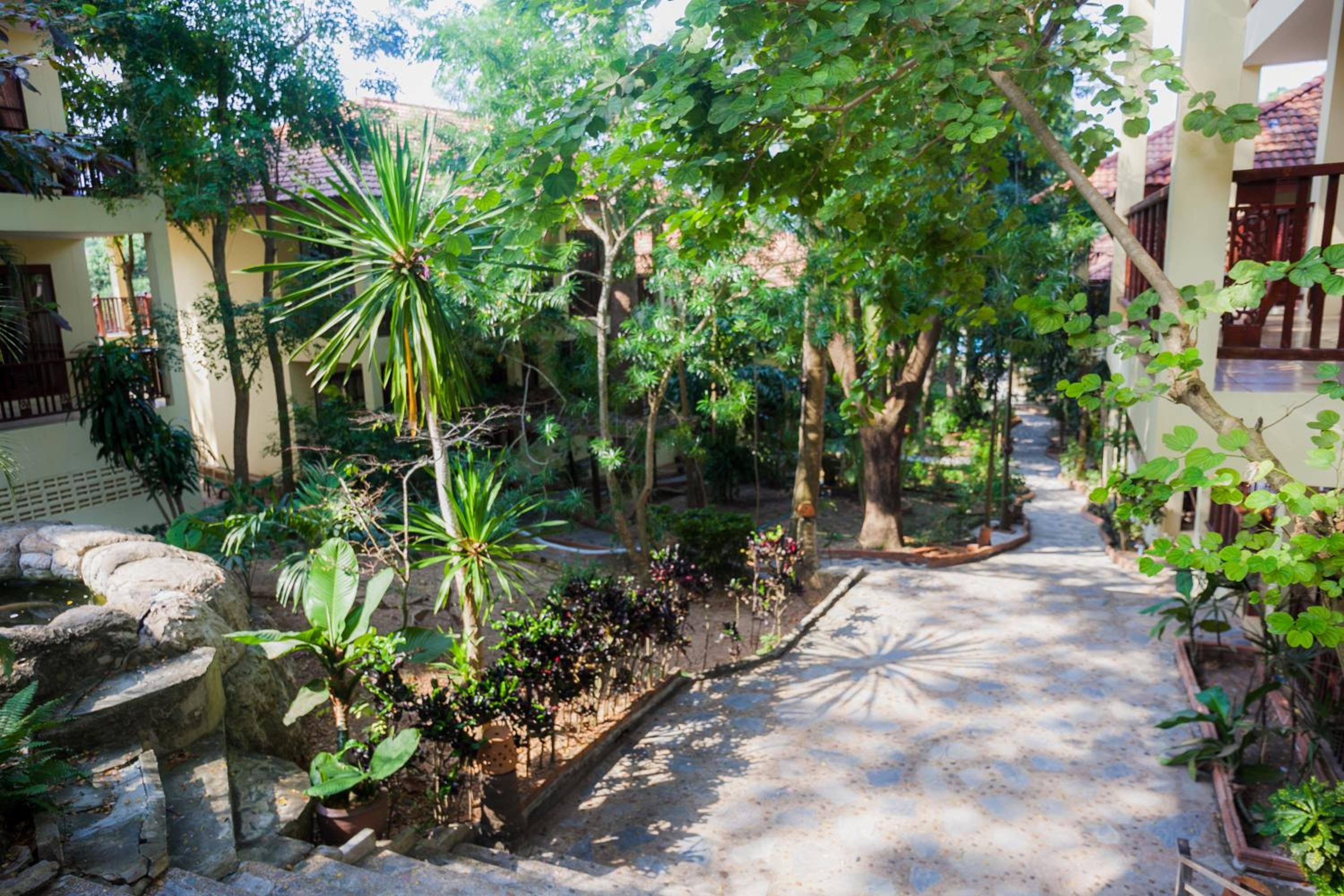 Hotel Havana Beach Resort Phangan - Image 1