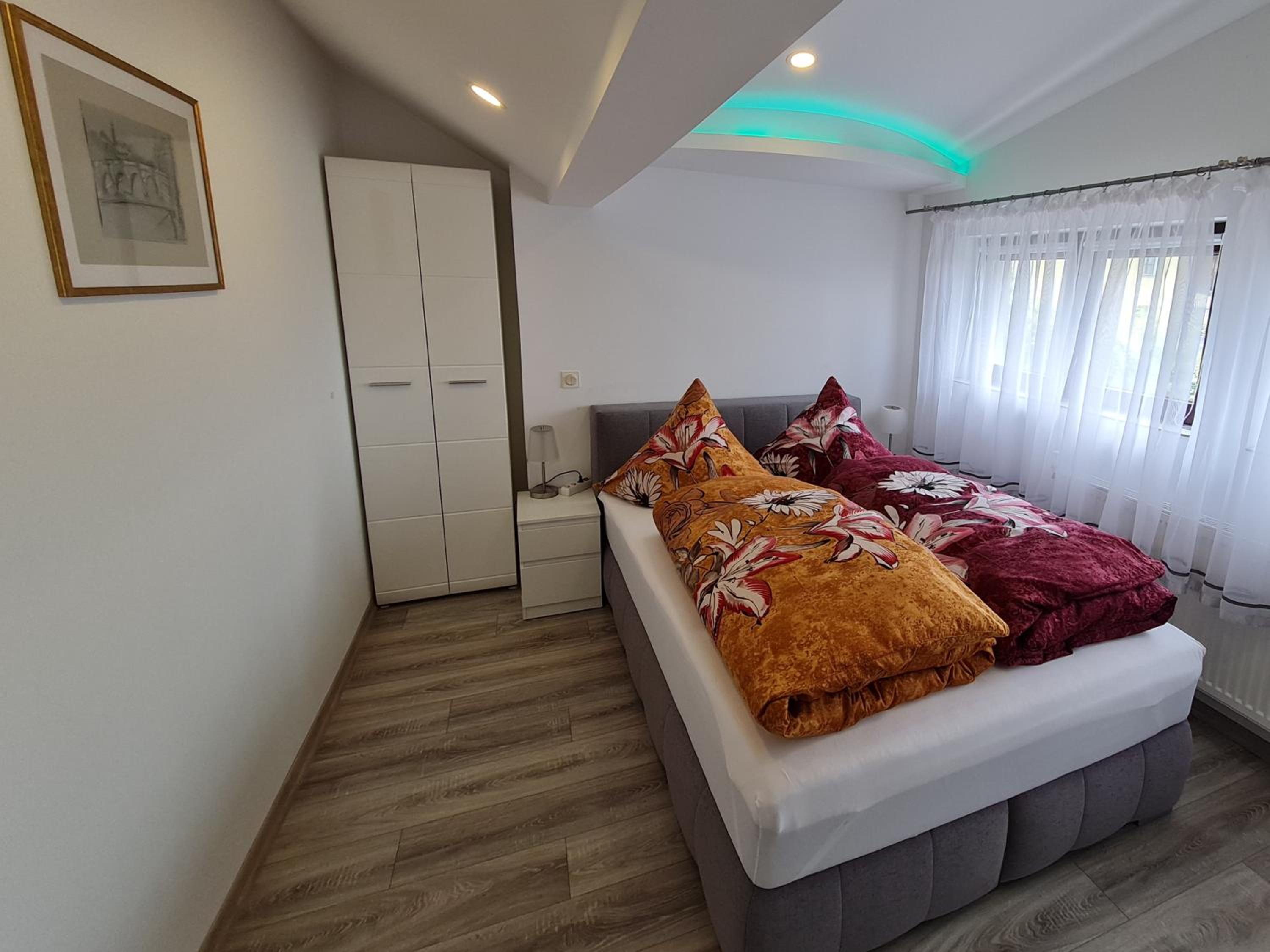 Ferien- und Businesswohnung Sonnentor Dreiländereck im zweiten Stock view 3