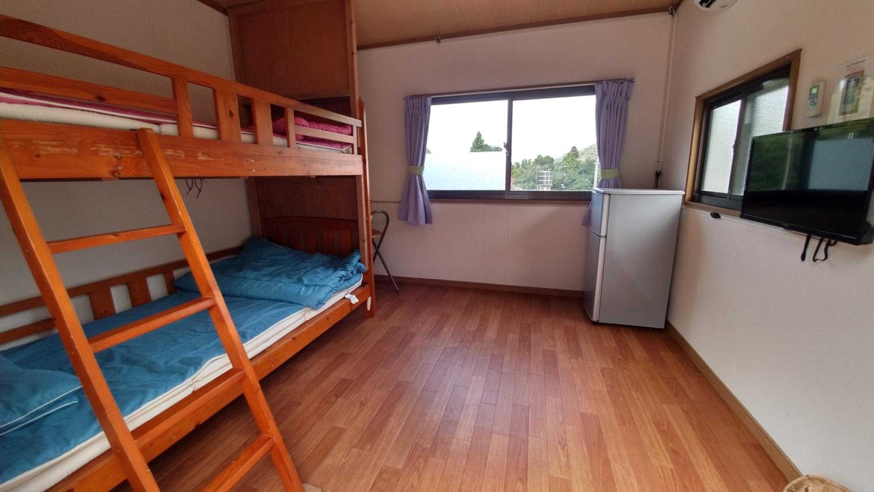 Kerama Backpackers view 4