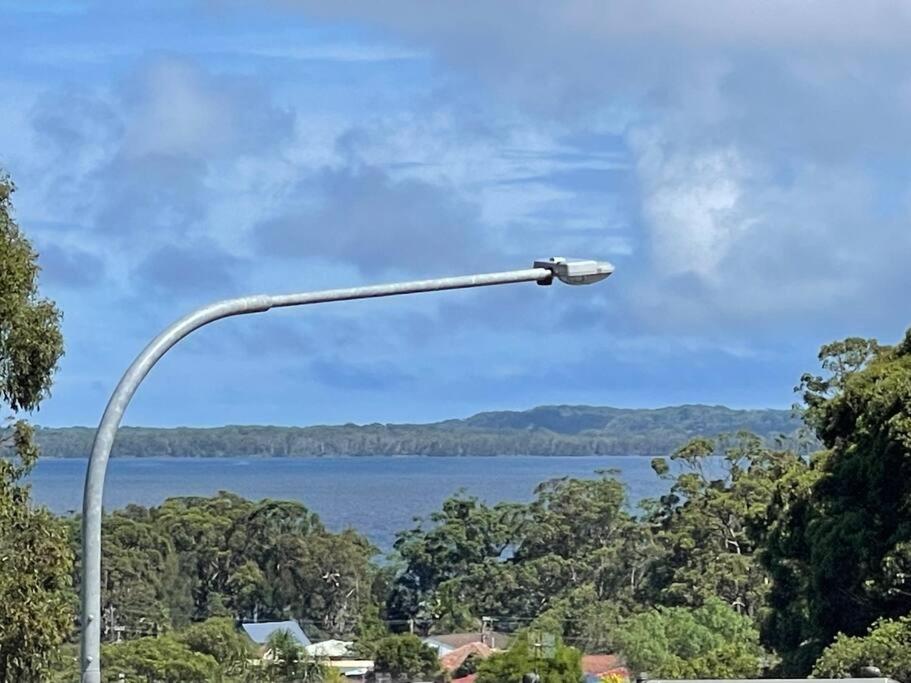 Beautiful 5 bedroom house in Jervis Bay