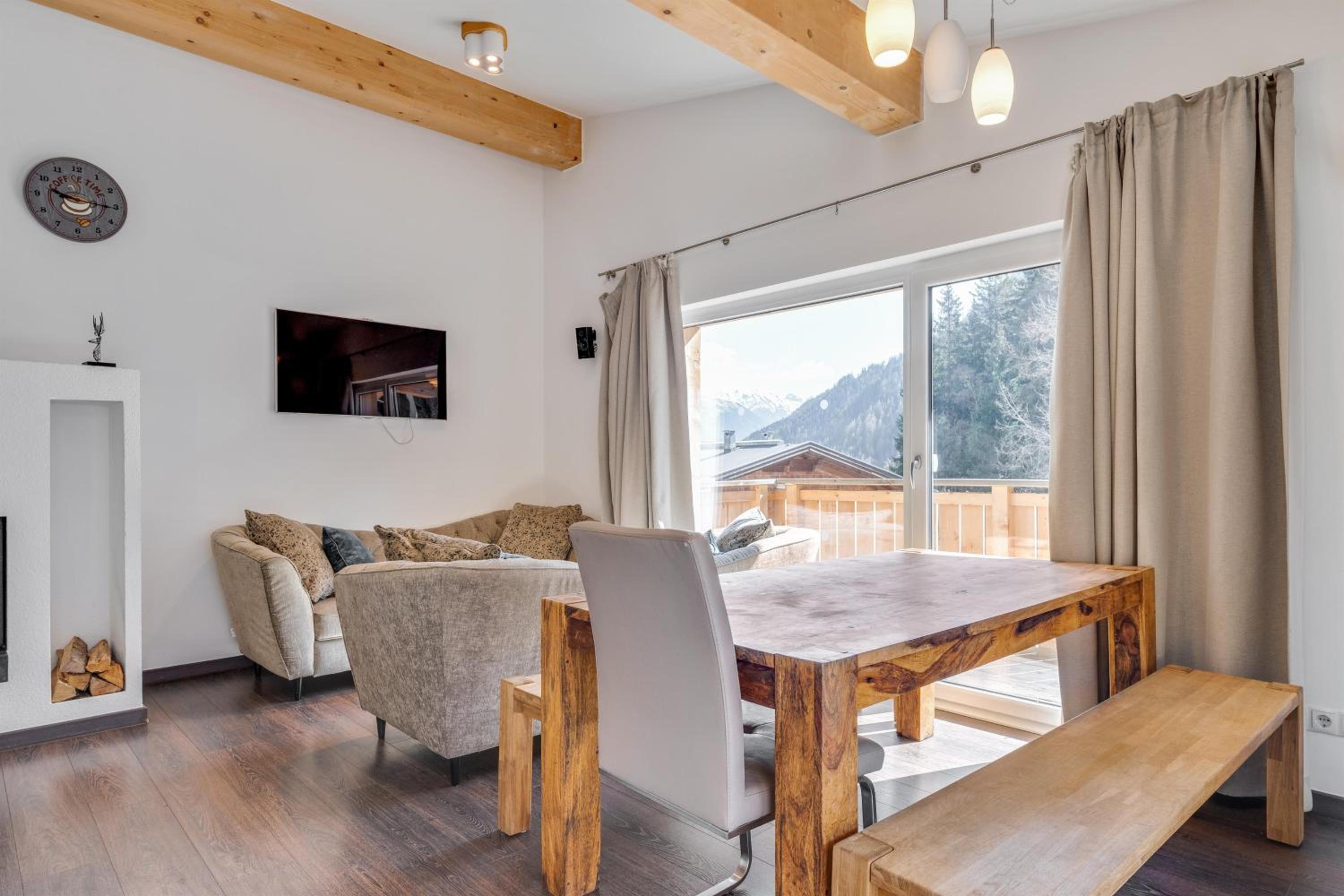 STANTON Lodge view 5