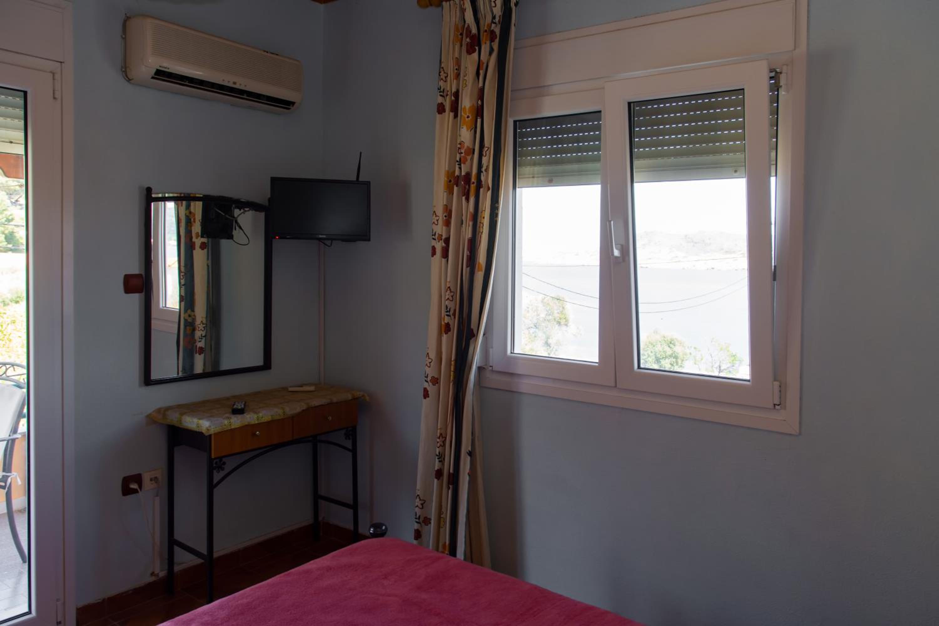 Photo 38
