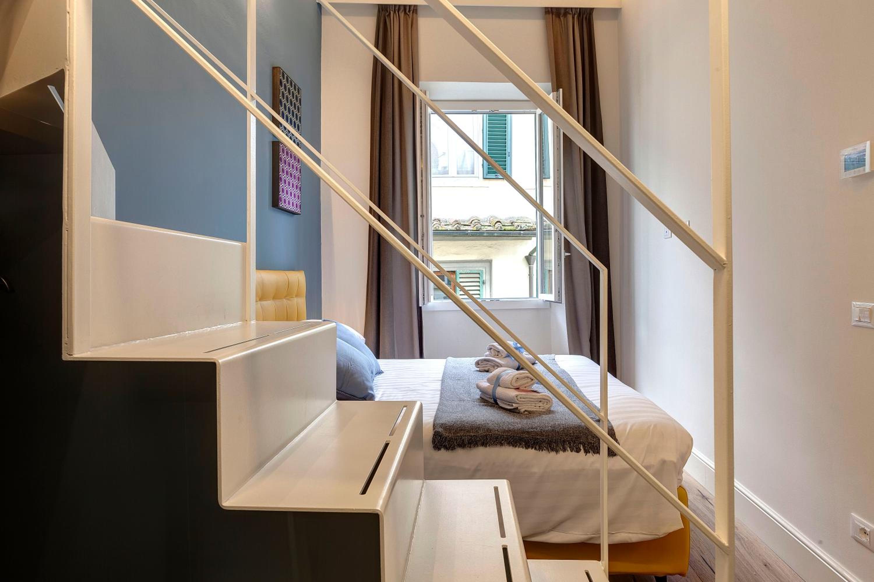 Turandot Apartment by Mamo Florence