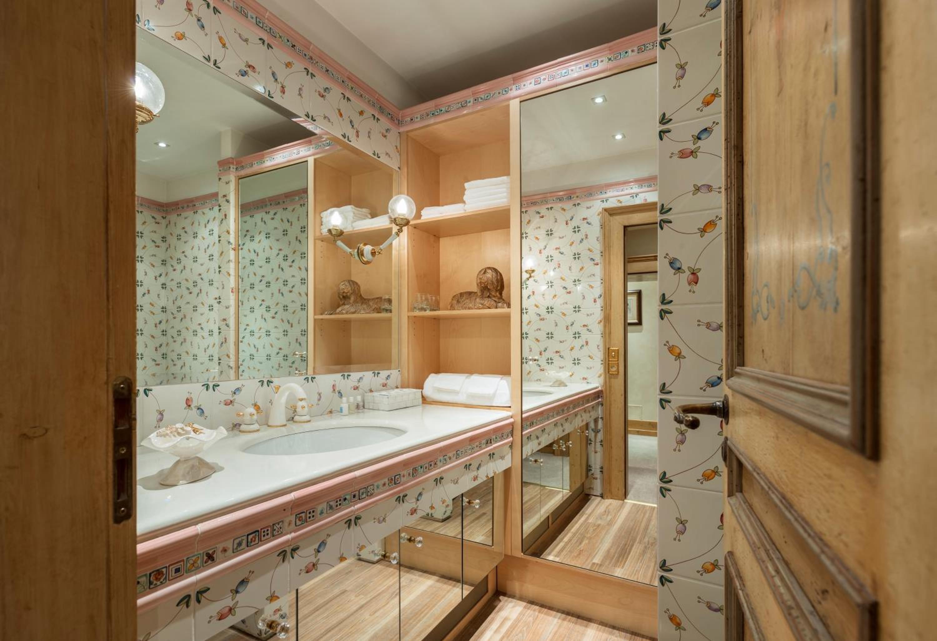 Annecy Historical Center - 165 square meter - 3 bedrooms & 3 bathrooms