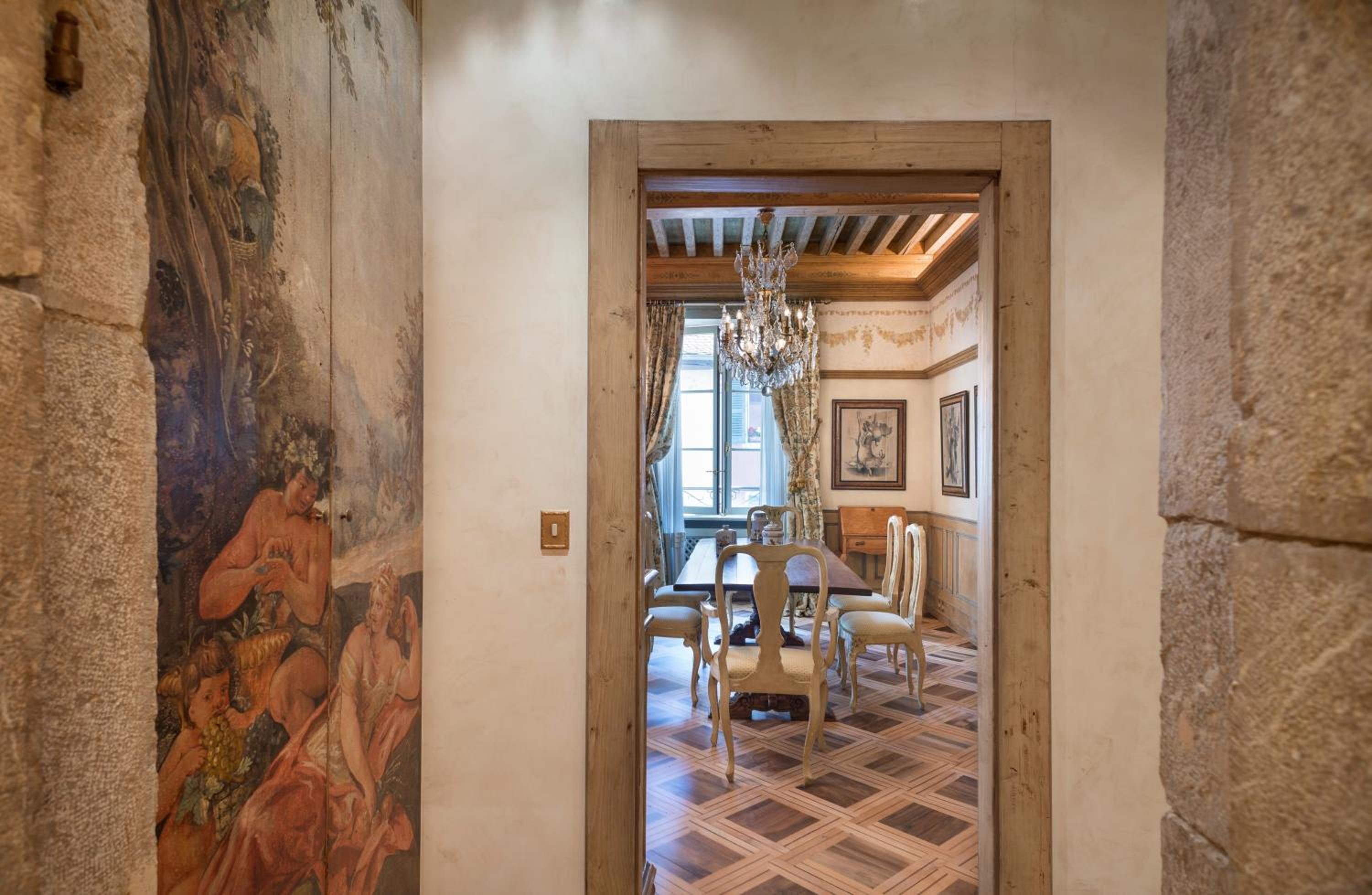 Annecy Historical Center - 165 square meter - 3 bedrooms & 3 bathrooms