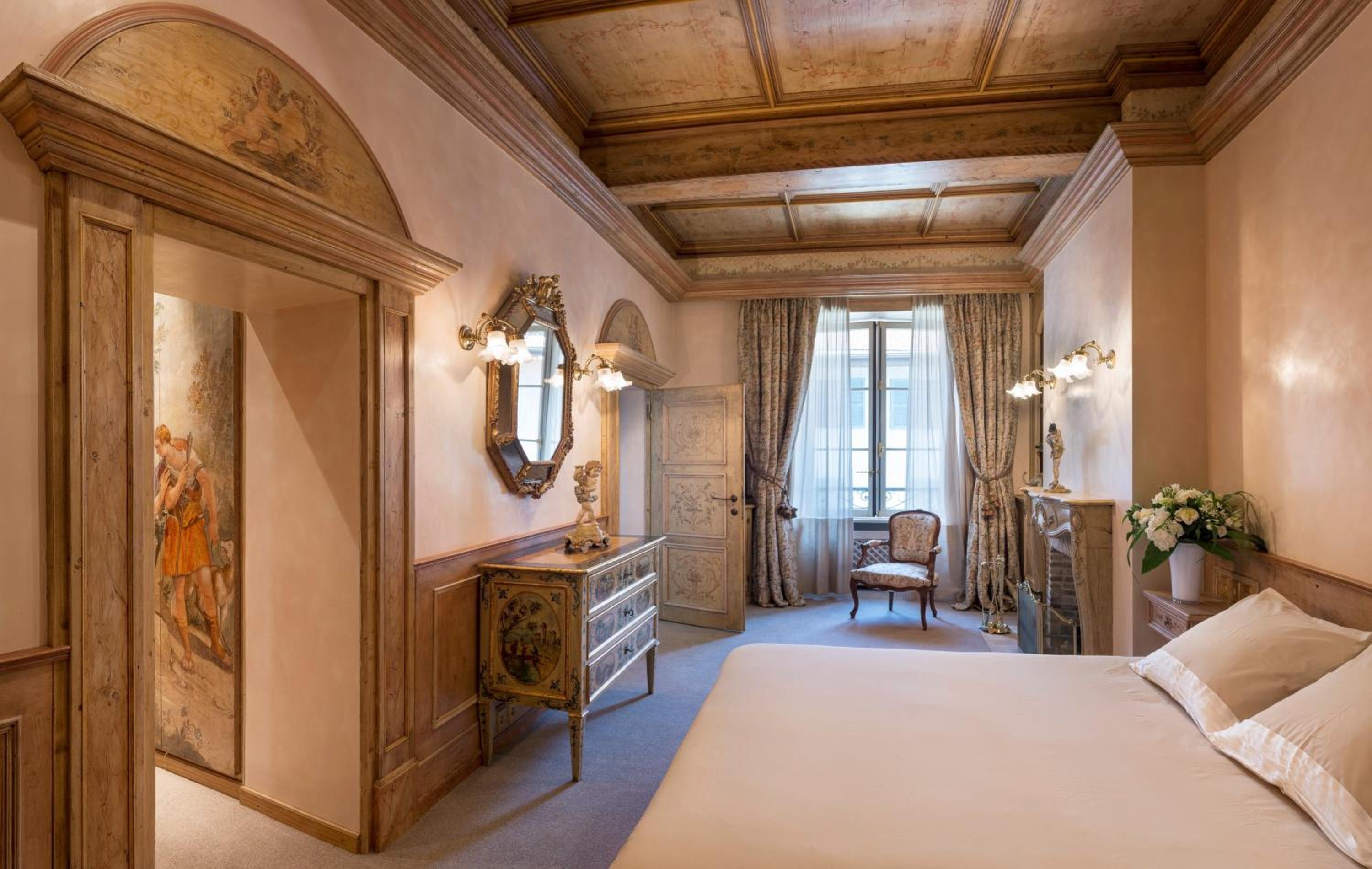 Annecy Historical Center - 165 square meter - 3 bedrooms & 3 bathrooms