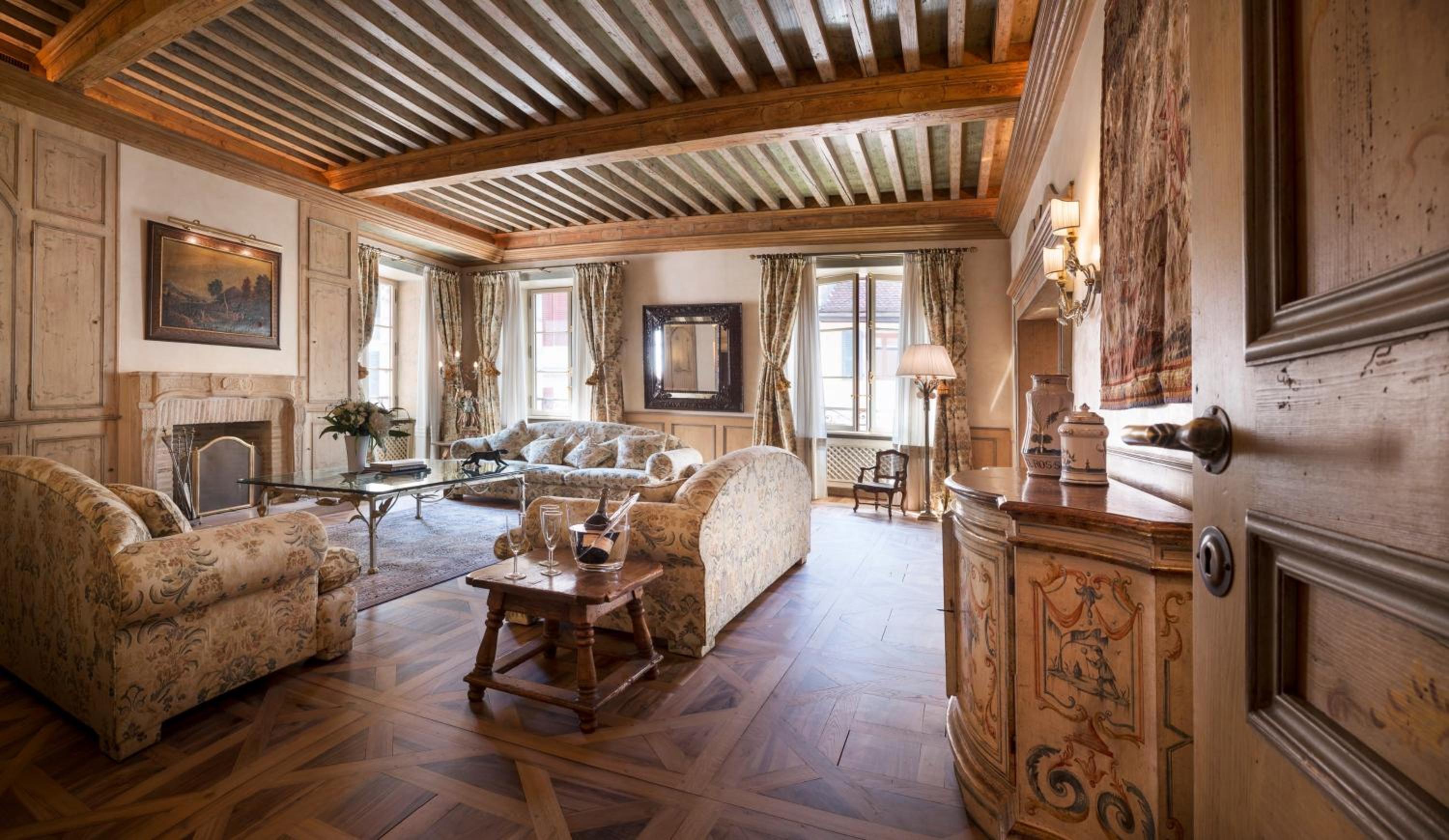 Annecy Historical Center - 165 square meter - 3 bedrooms & 3 bathrooms