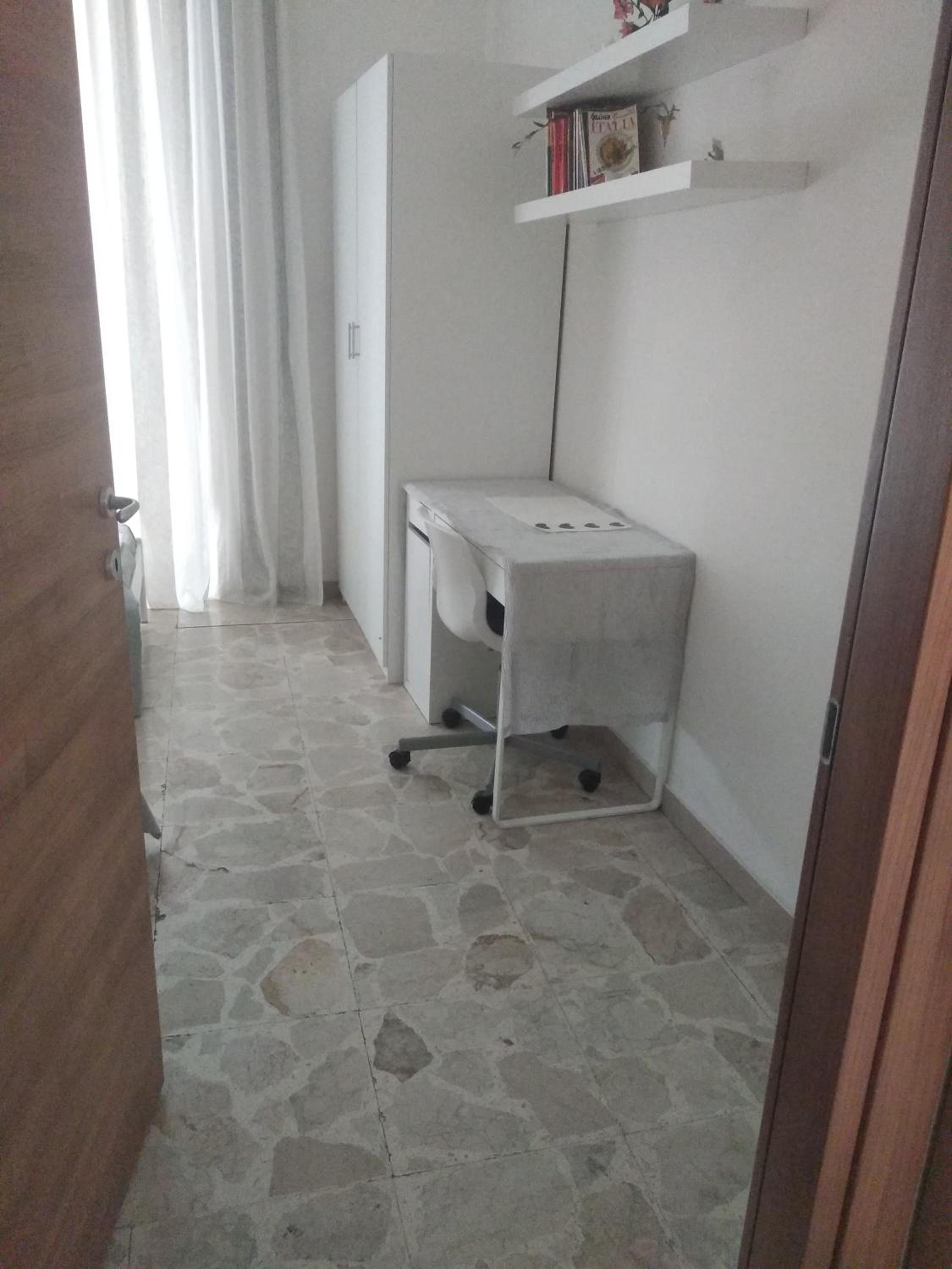 Home di F