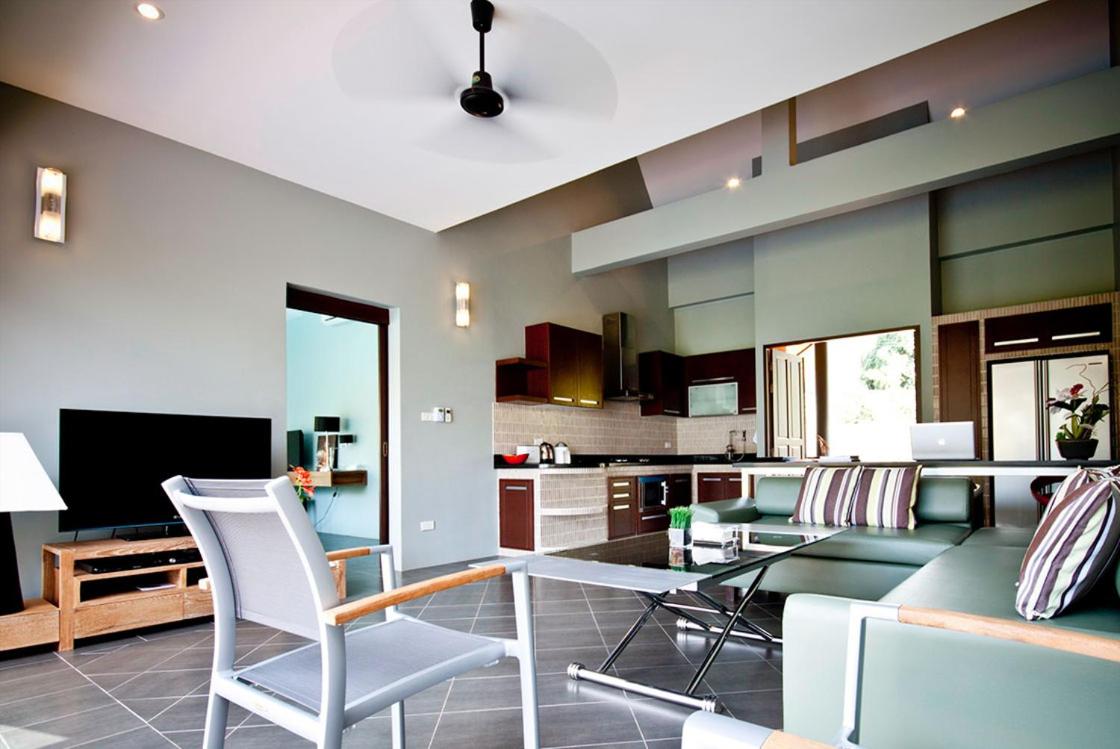Tha Lane Bay Villas