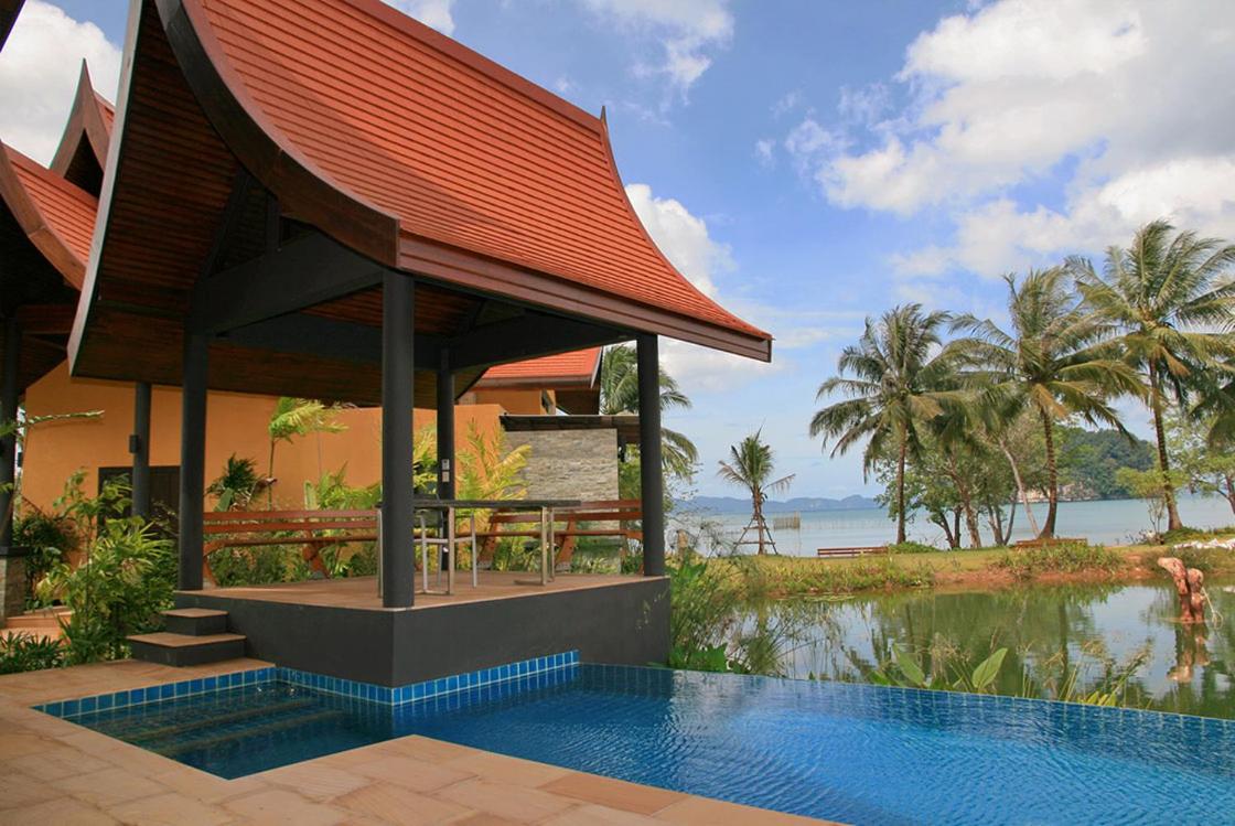 Tha Lane Bay Villas