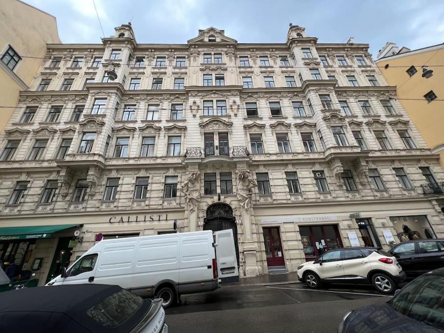 Design Apartment in the Centre of Vienna