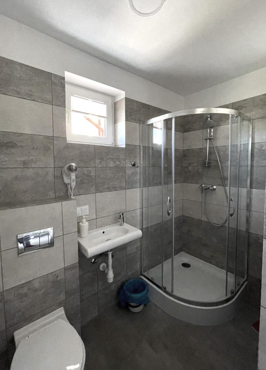 Photo 50